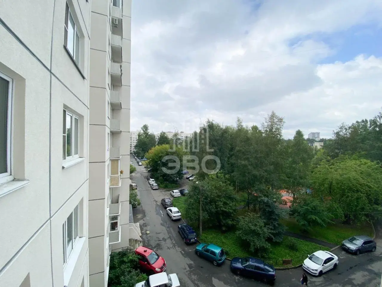 трехкомнатная квартира в Санкт-Петербурге по адресу: Стасовой ул., 2, литера А
