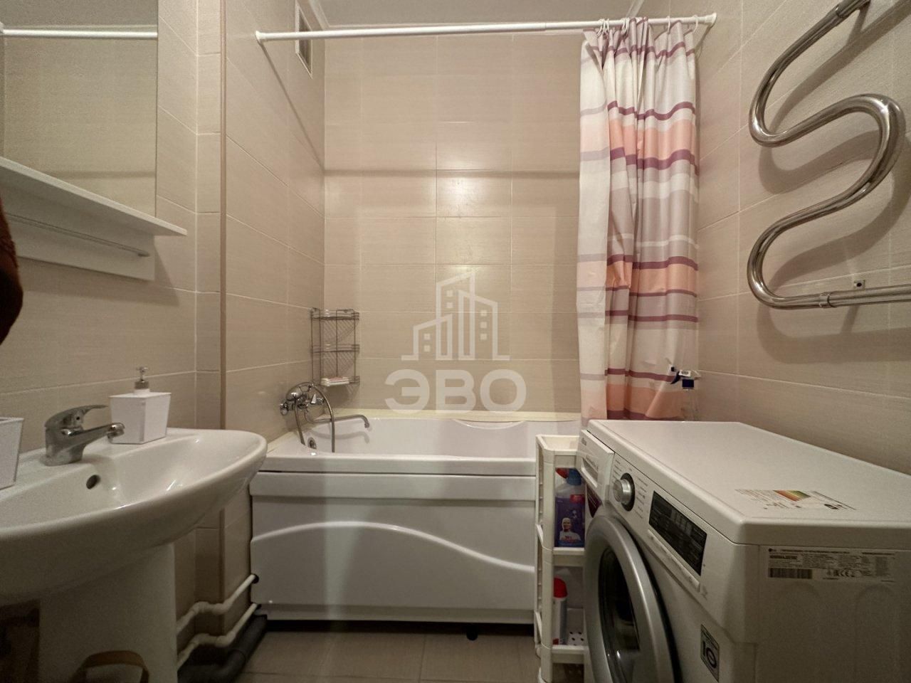 однокомнатная квартира в Санкт-Петербурге по адресу: Героев проспект, 27, к 1