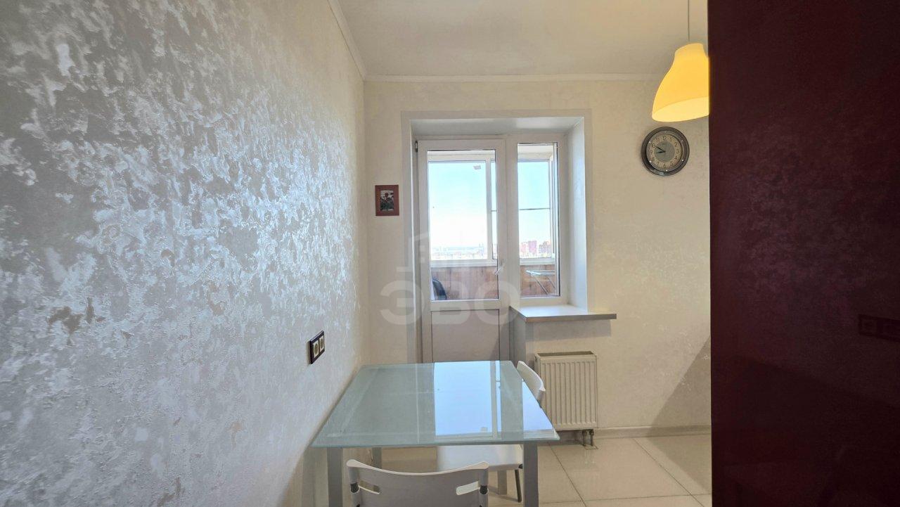 однокомнатная квартира в Санкт-Петербурге по адресу: Караваевская ул., 28