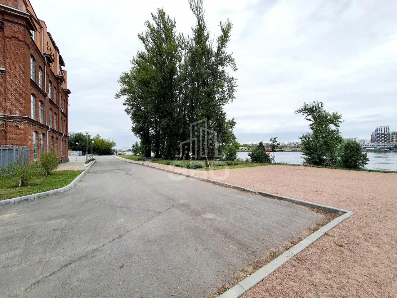 двухкомнатная квартира в Санкт-Петербурге по адресу: Обуховской Обороны проспект, 70, к 4
