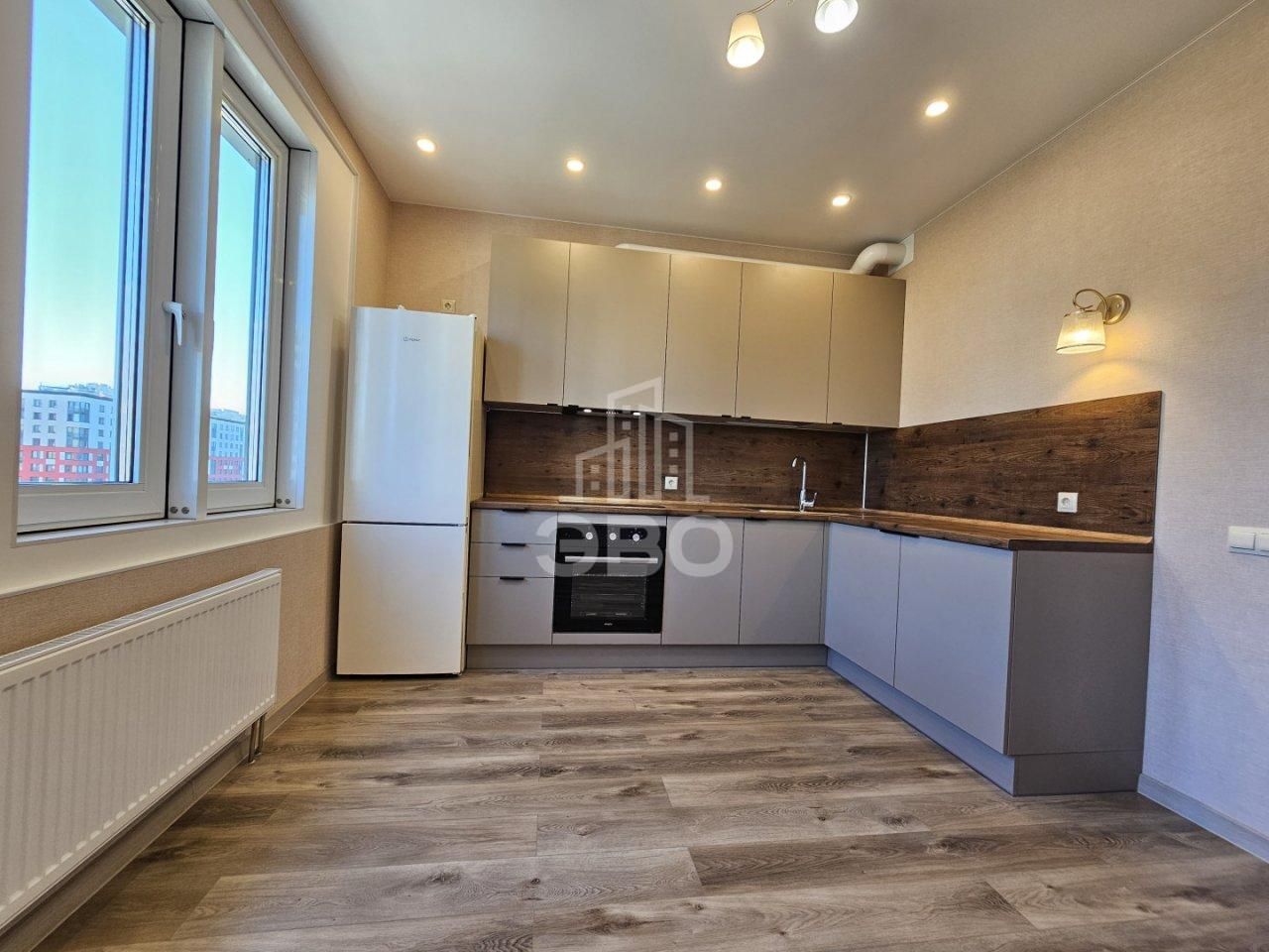 двухкомнатная квартира в Санкт-Петербурге по адресу: Измайловский б-р., 4, к 2