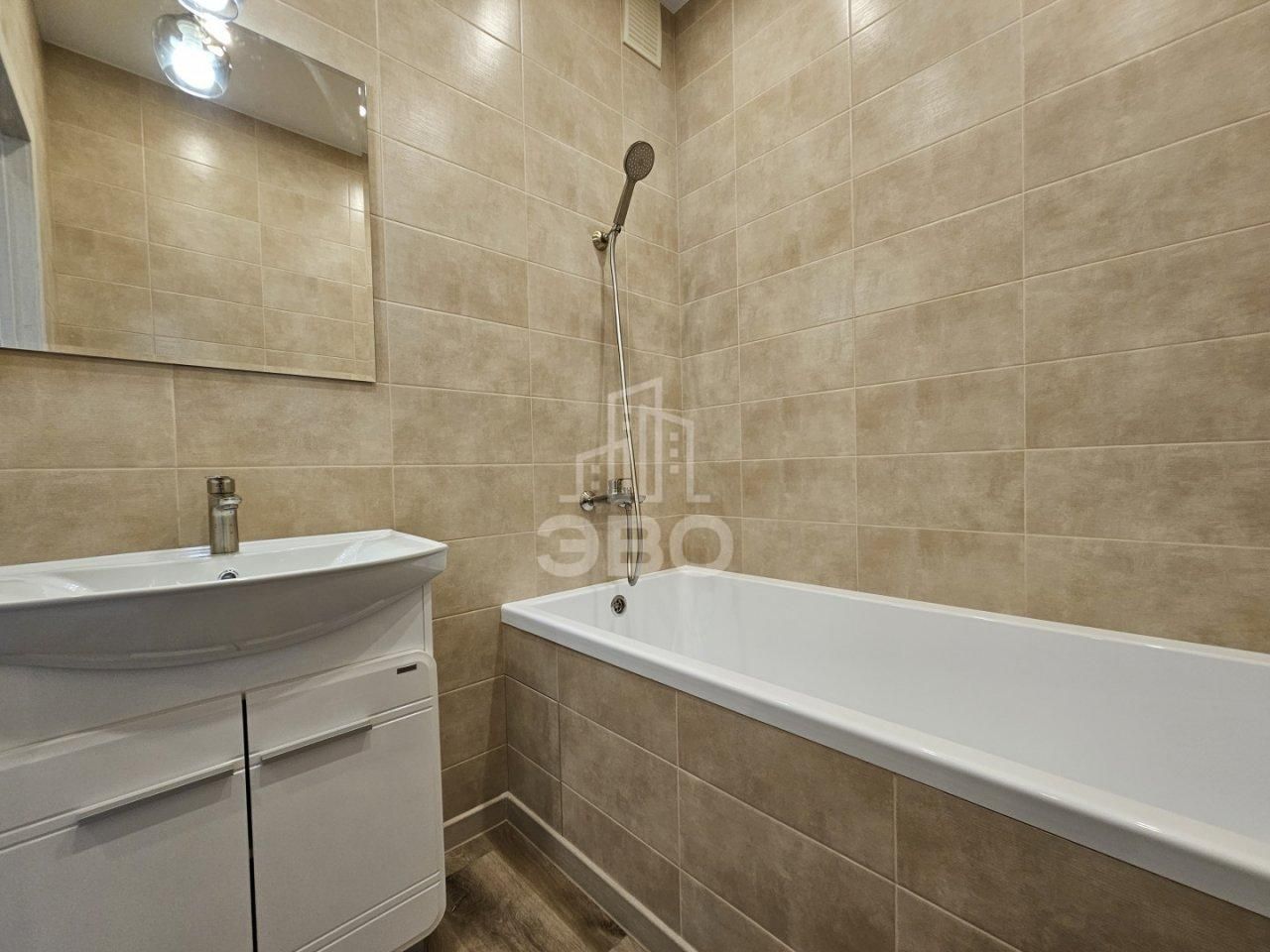 двухкомнатная квартира в Санкт-Петербурге по адресу: Измайловский б-р., 4, к 2