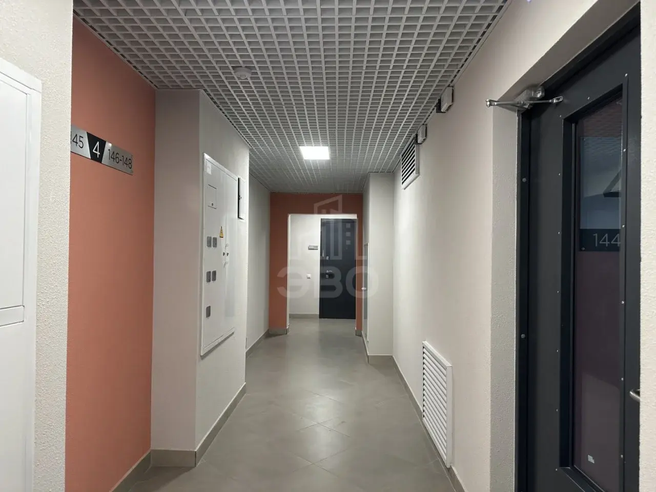 двухкомнатная квартира в Санкт-Петербурге по адресу: Дыбенко ул., 7, к 2, строение 1