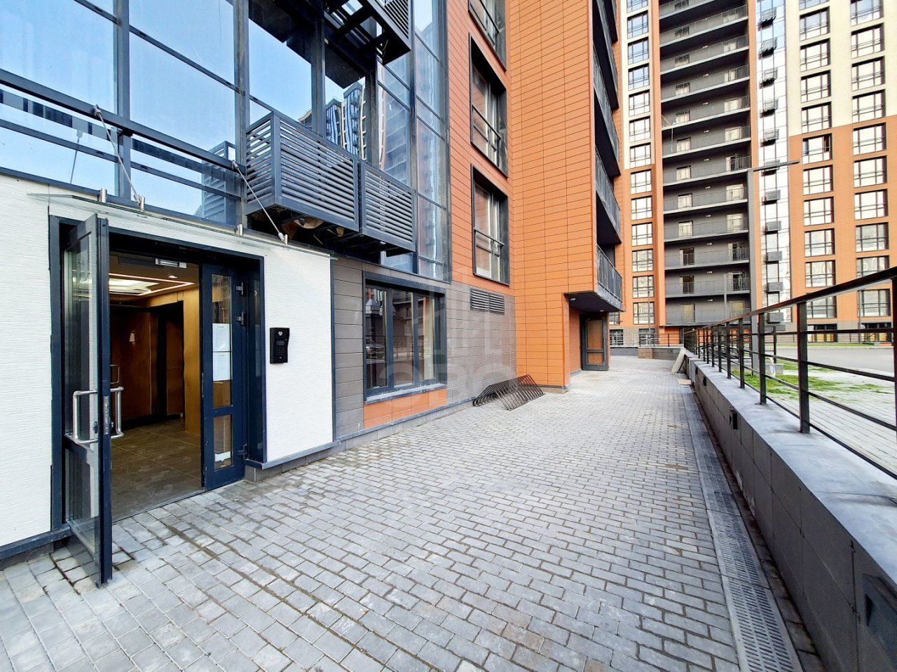 двухкомнатная квартира в Санкт-Петербурге по адресу: Головнина б-р., 3, к 1, строение 1