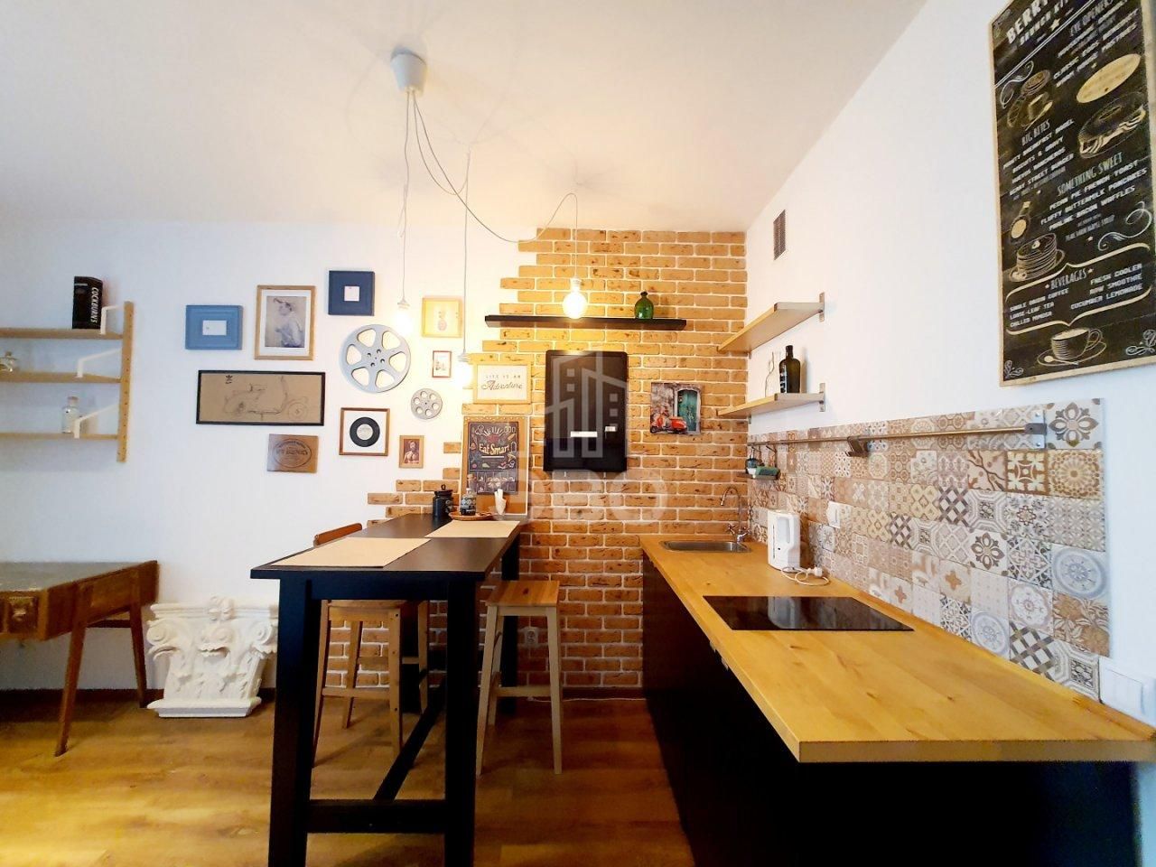 студия в Санкт-Петербурге по адресу: Австрийская ул., 4, к 2