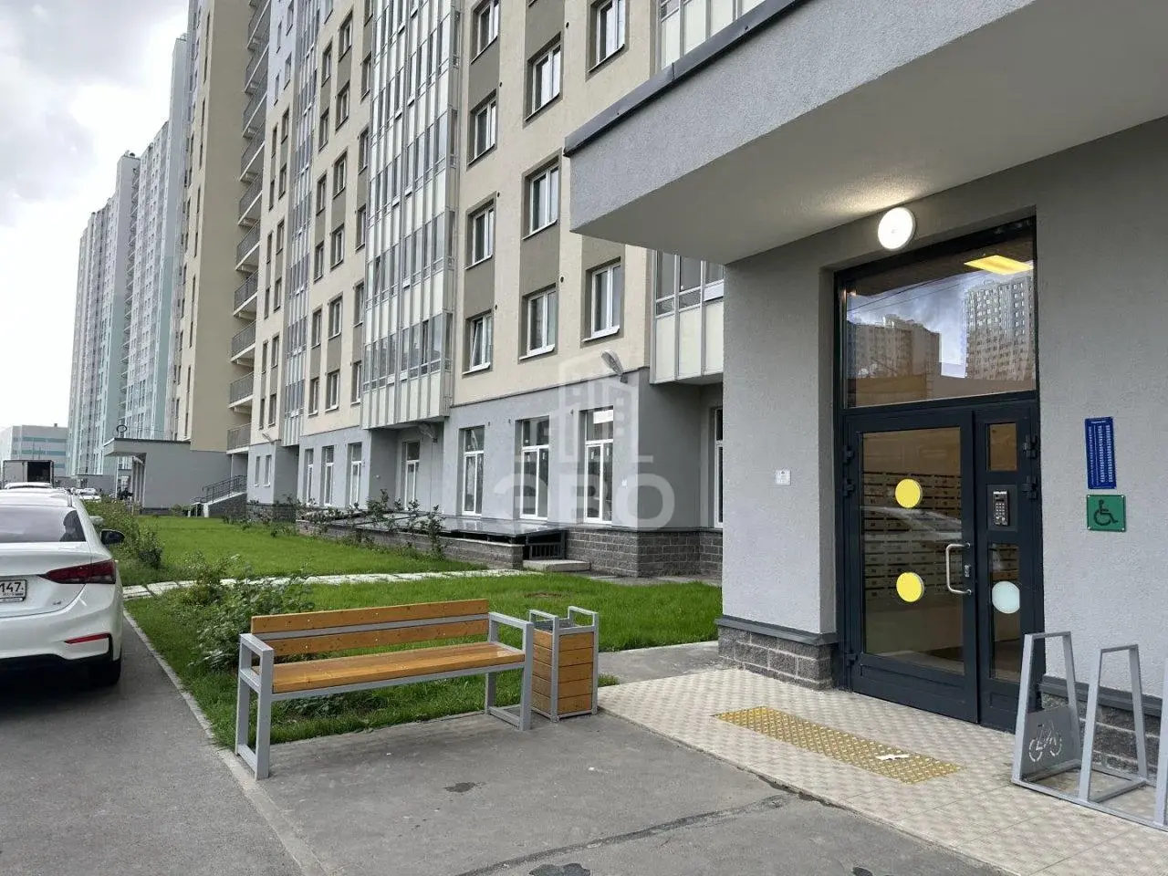 двухкомнатная квартира в Санкт-Петербурге по адресу: Чарушинская ул., 24, к 1