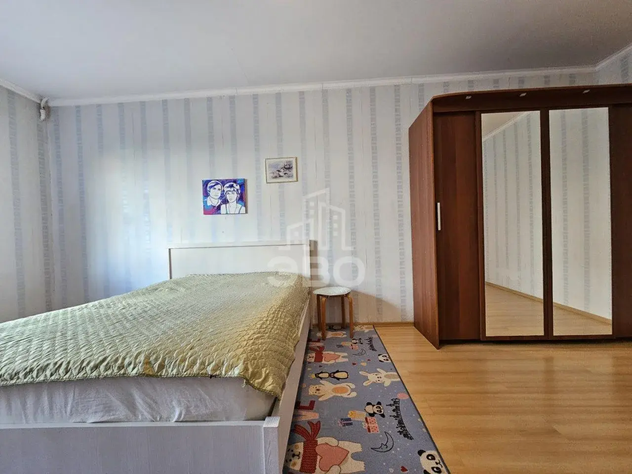 трехкомнатная квартира в Санкт-Петербурге по адресу: Савушкина ул., 127
