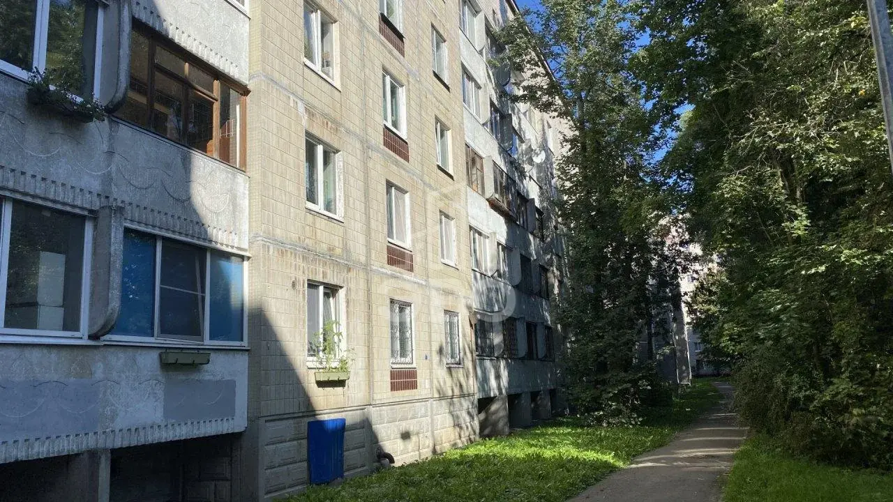 двухкомнатная квартира в Санкт-Петербурге по адресу: Юных пионеров ул., 18, к 4