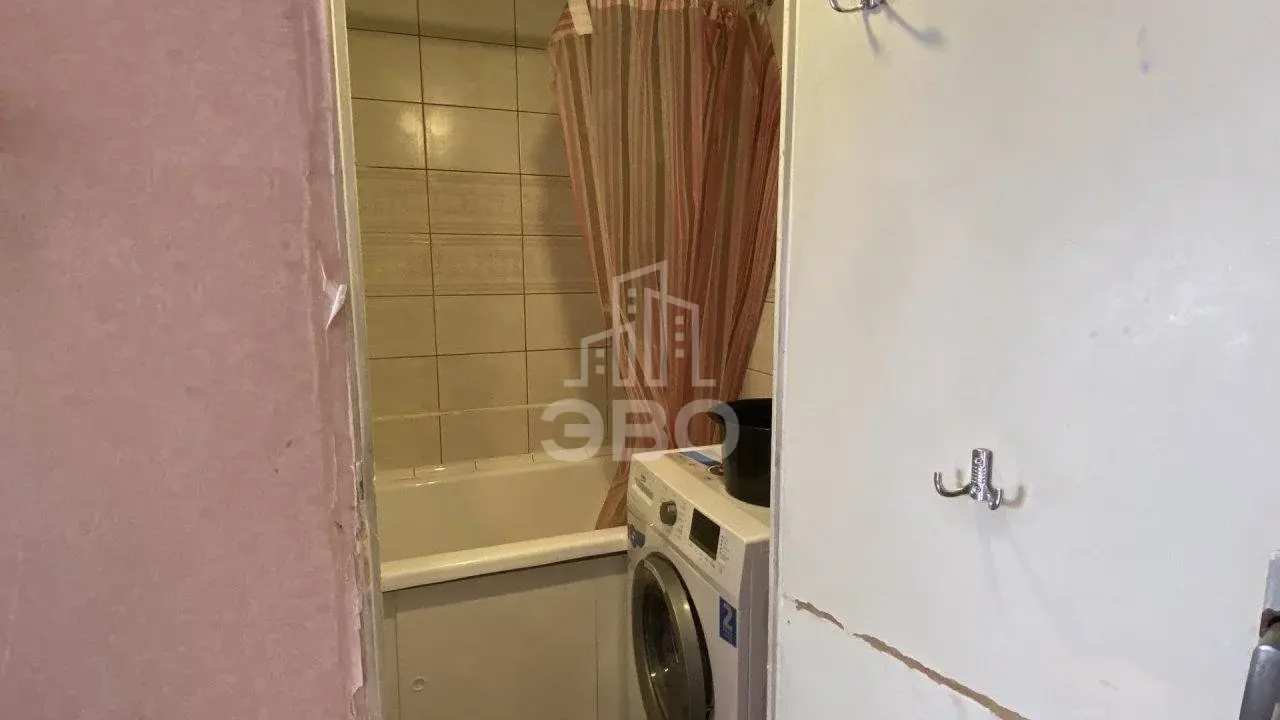 двухкомнатная квартира в Санкт-Петербурге по адресу: Юных пионеров ул., 18, к 4