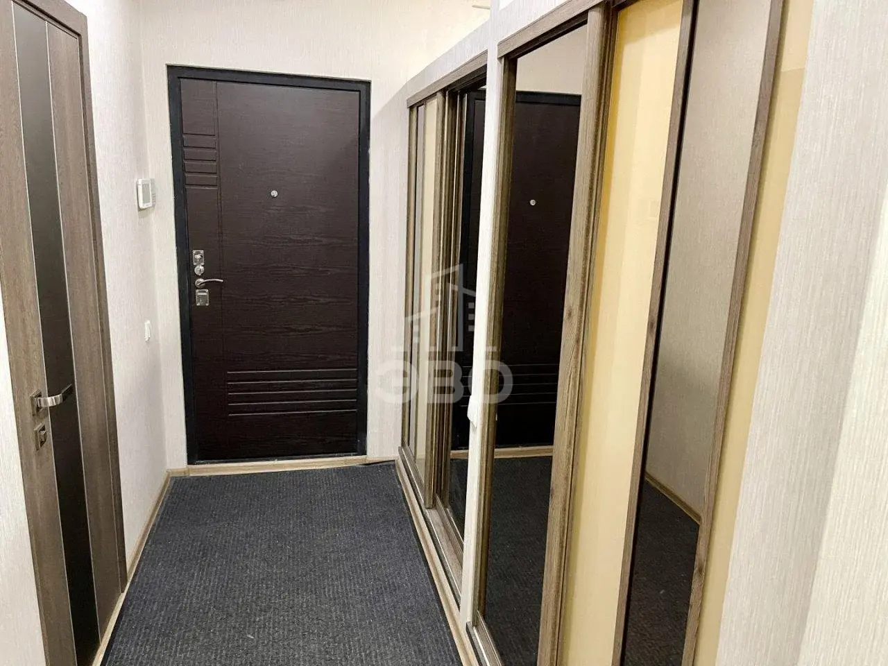 трехкомнатная квартира в Санкт-Петербурге по адресу: Кременчугская ул., 13, к 1, литера А