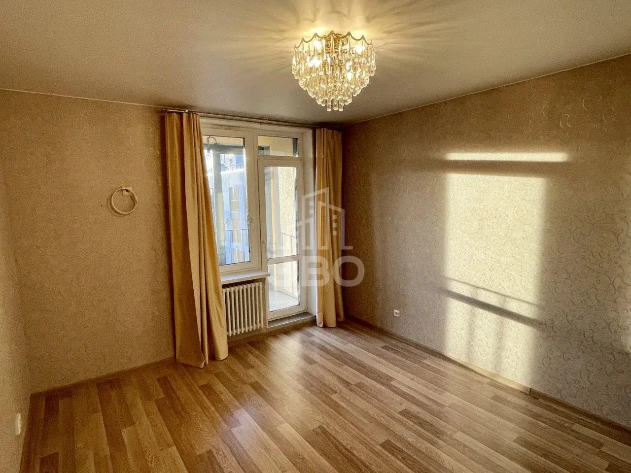 трехкомнатная квартира в Санкт-Петербурге по адресу: Кременчугская ул., 13, к 1, литера А