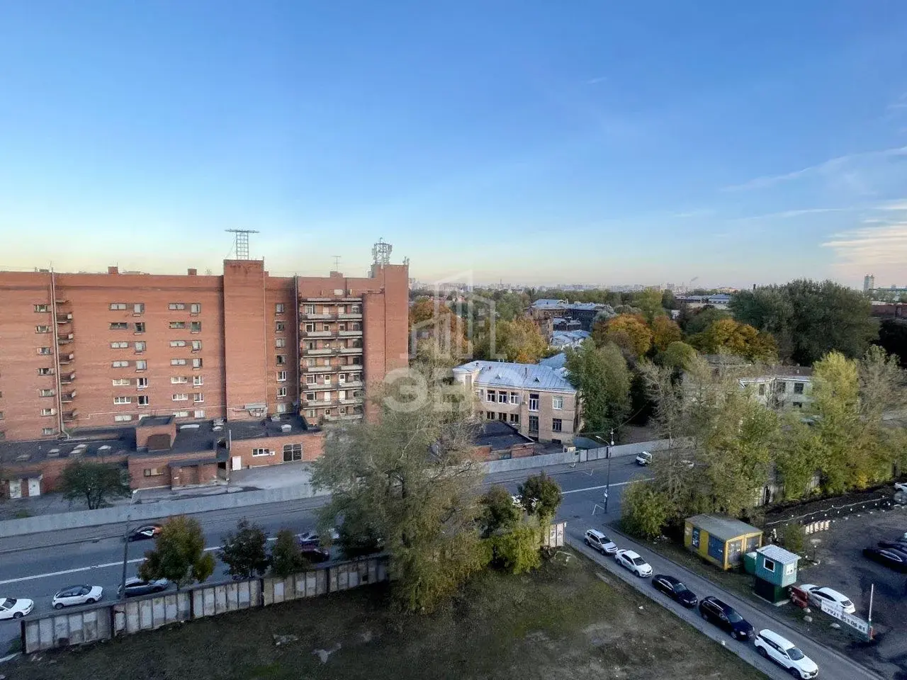 трехкомнатная квартира в Санкт-Петербурге по адресу: Кременчугская ул., 13, к 1, литера А