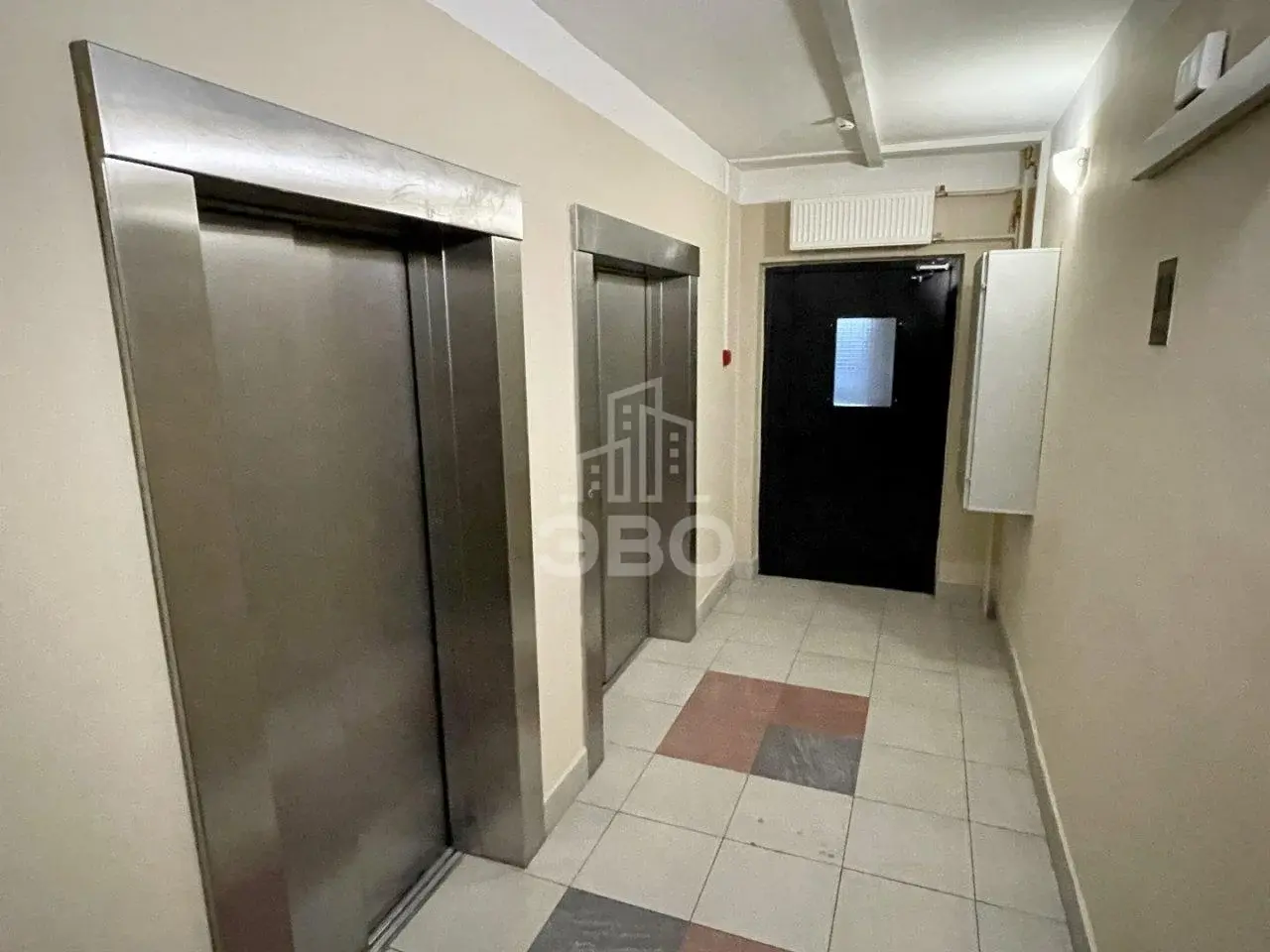 трехкомнатная квартира в Санкт-Петербурге по адресу: Кременчугская ул., 13, к 1, литера А