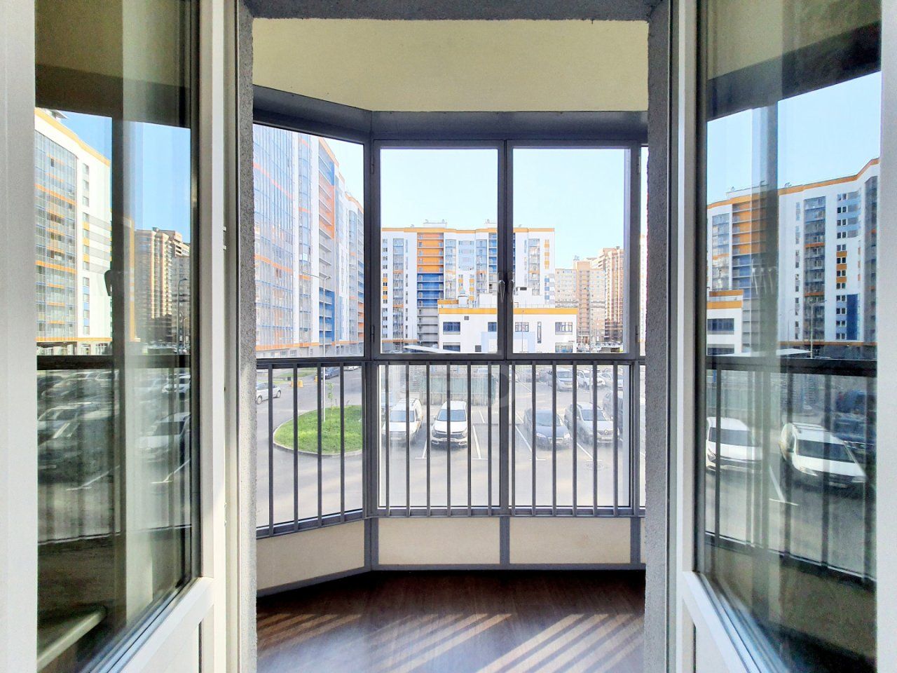 студия в Ленинградская область по адресу: Екатерининская ул., 3/4