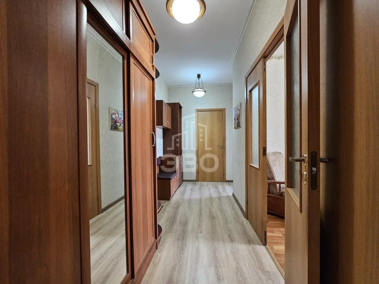 двухкомнатная квартира в Санкт-Петербурге по адресу: Королёва проспект, 20, к 1