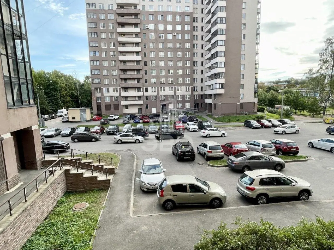 трехкомнатная квартира в Санкт-Петербурге по адресу: Сибирская ул., 16, литера А