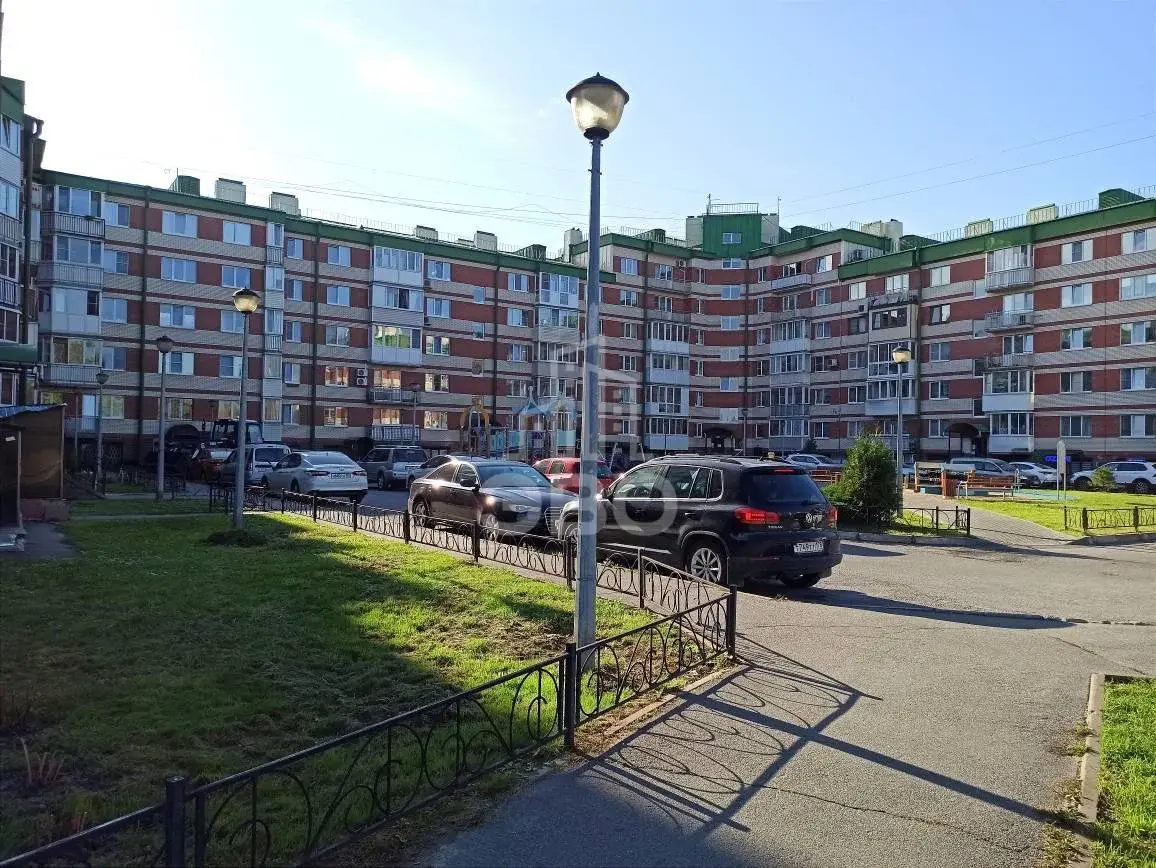 двухкомнатная квартира в Санкт-Петербурге по адресу: Коммуны ул., 61