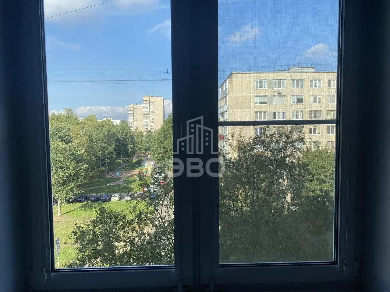 четырехкомнатная квартира в Санкт-Петербурге по адресу: Шотмана ул., 9