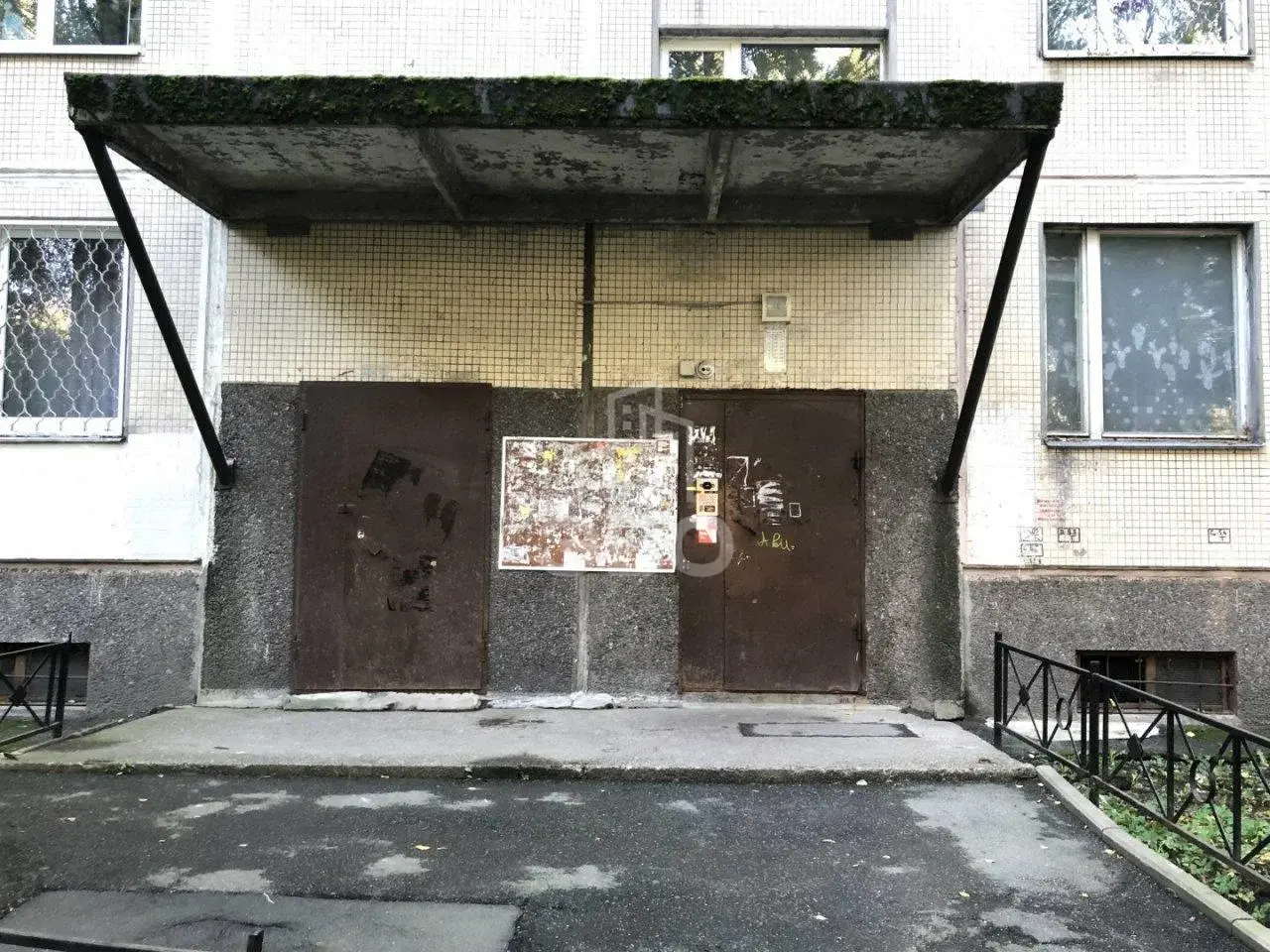 комната в Санкт-Петербурге по адресу: Сиреневый б-р., 16, к 1