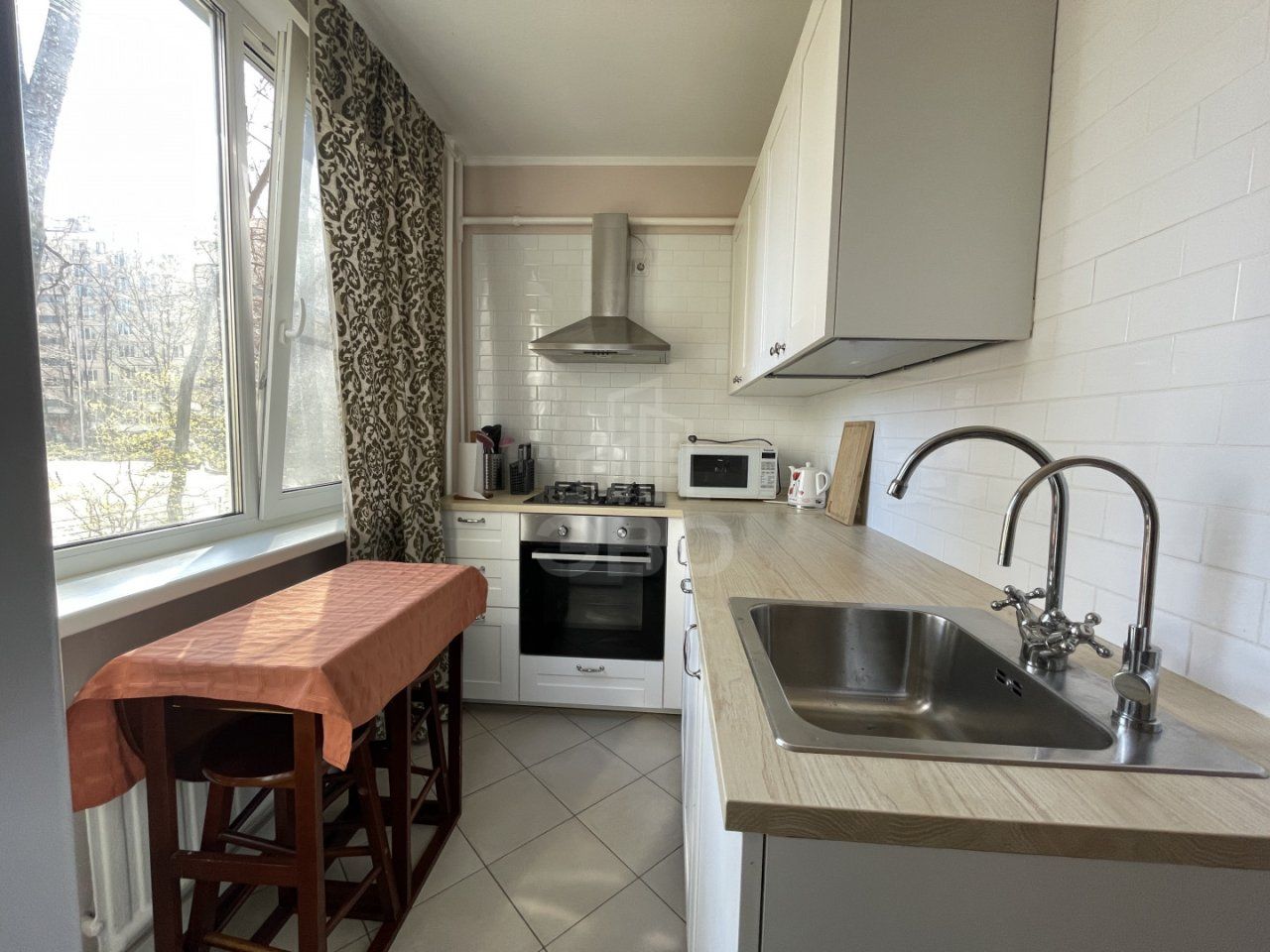 однокомнатная квартира в Санкт-Петербурге по адресу: Дальневосточный проспект, 46/28