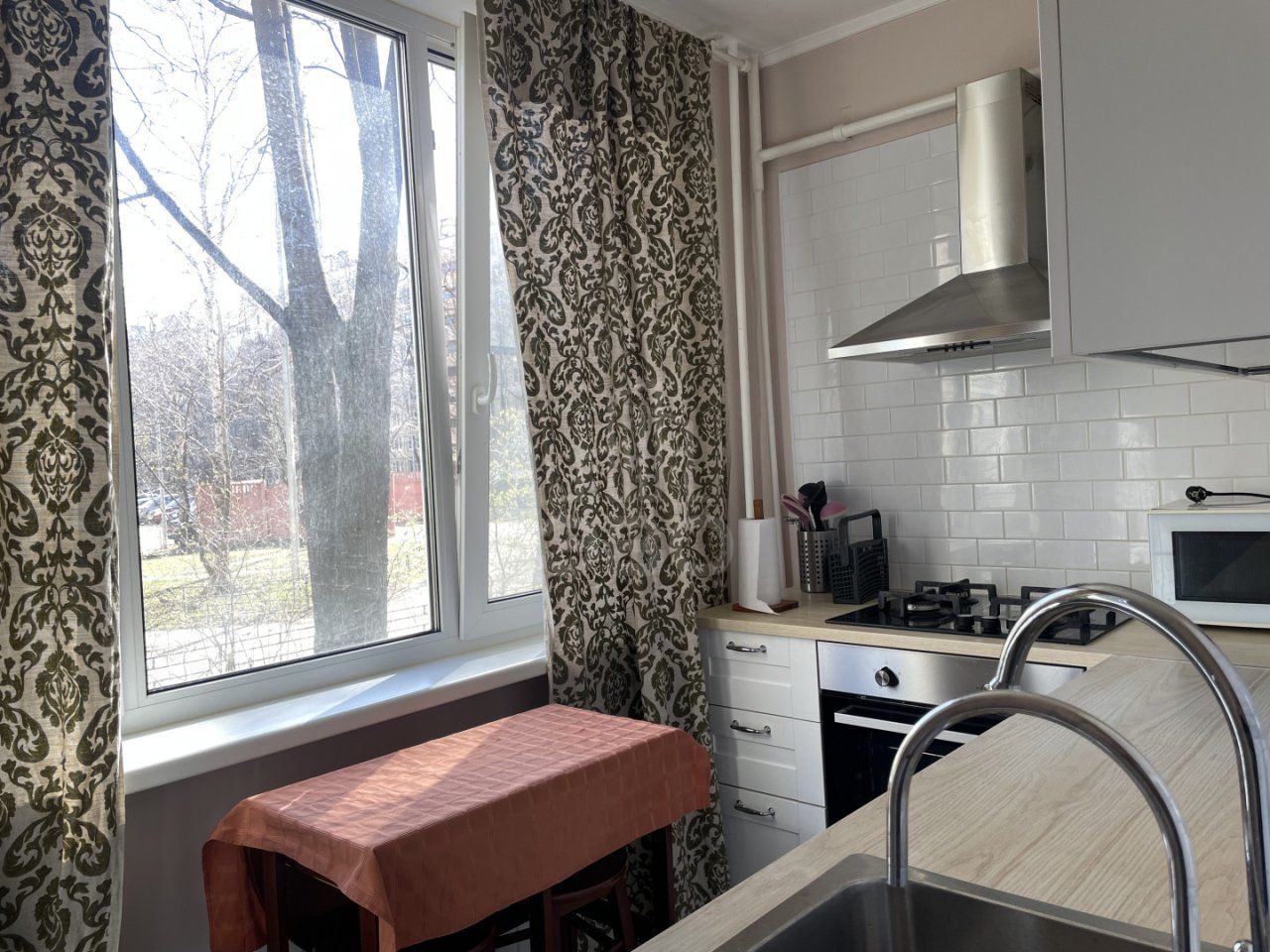 однокомнатная квартира в Санкт-Петербурге по адресу: Дальневосточный проспект, 46/28