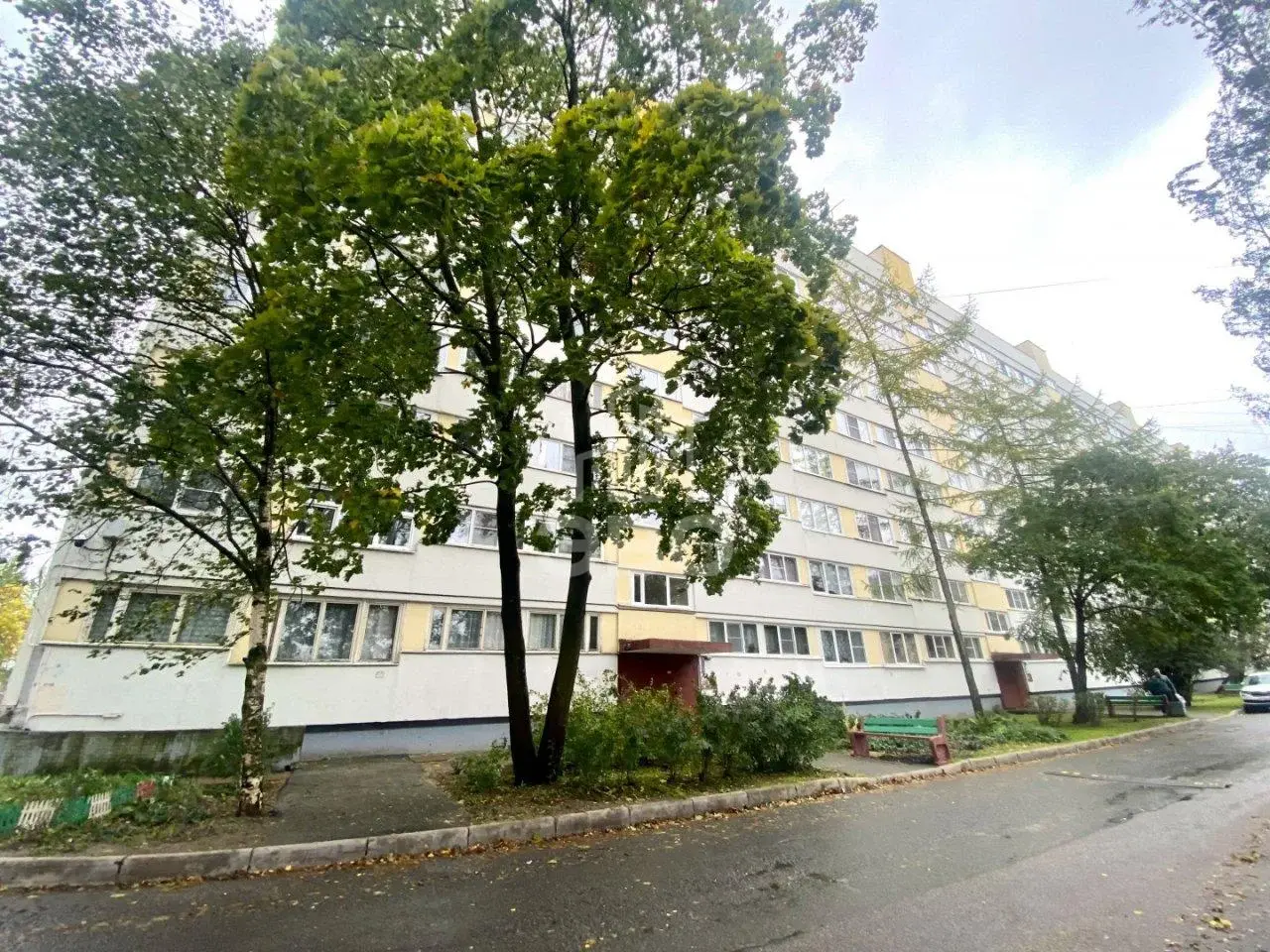 трехкомнатная квартира в Санкт-Петербурге по адресу: Народного Ополчения проспект, 221