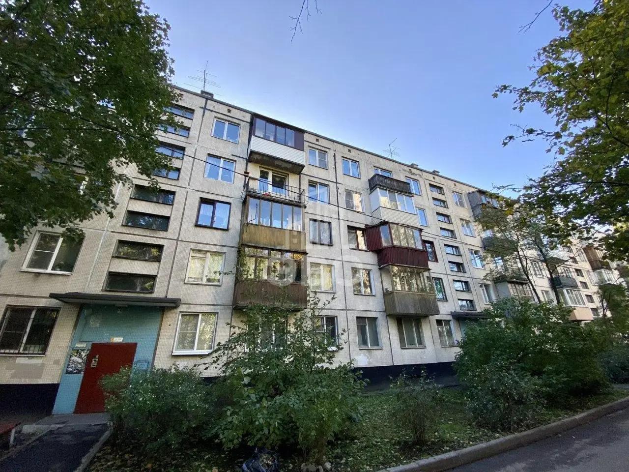 трехкомнатная квартира в Санкт-Петербурге по адресу: Белградская ул., 10, к 2