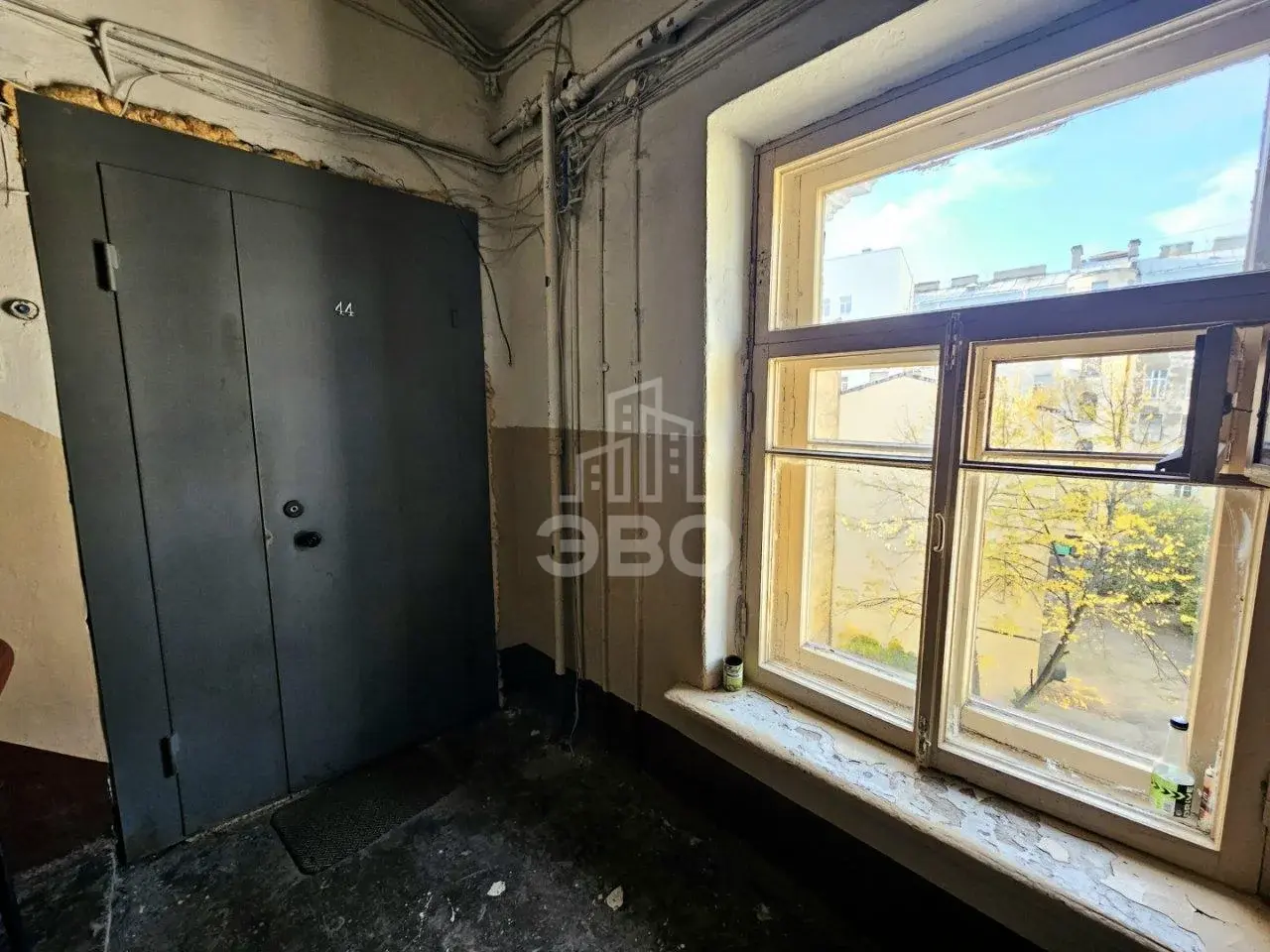 комната в Санкт-Петербурге по адресу: Декабристов ул., 49