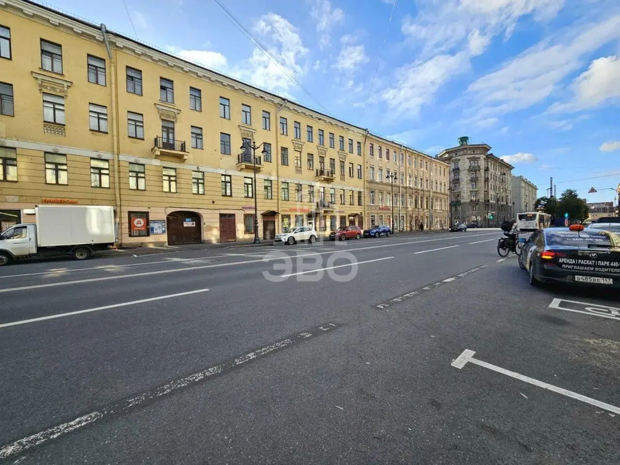 комната в Санкт-Петербурге по адресу: Декабристов ул., 49