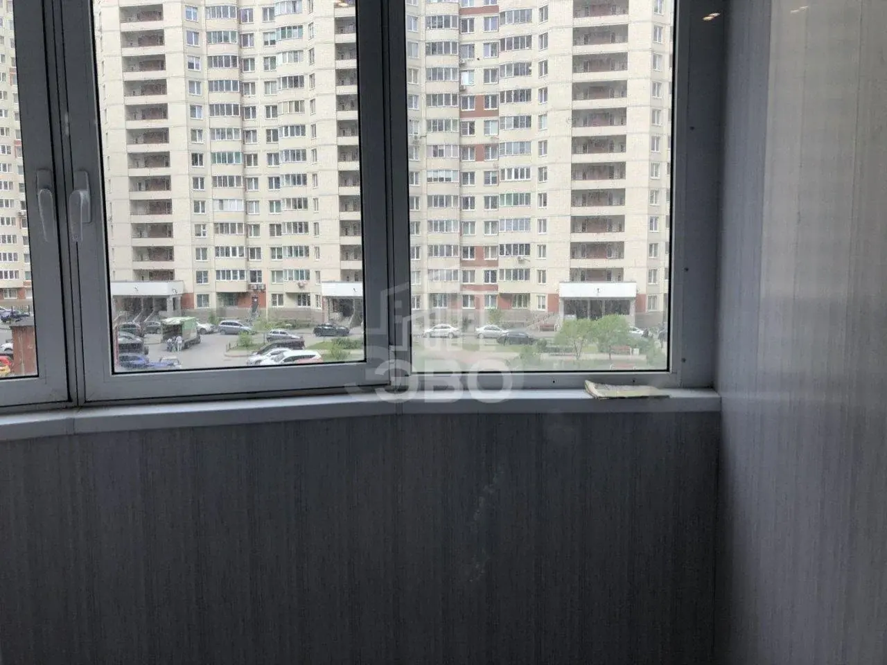 трехкомнатная квартира в Санкт-Петербурге по адресу: Ворошилова ул., 27, к 2
