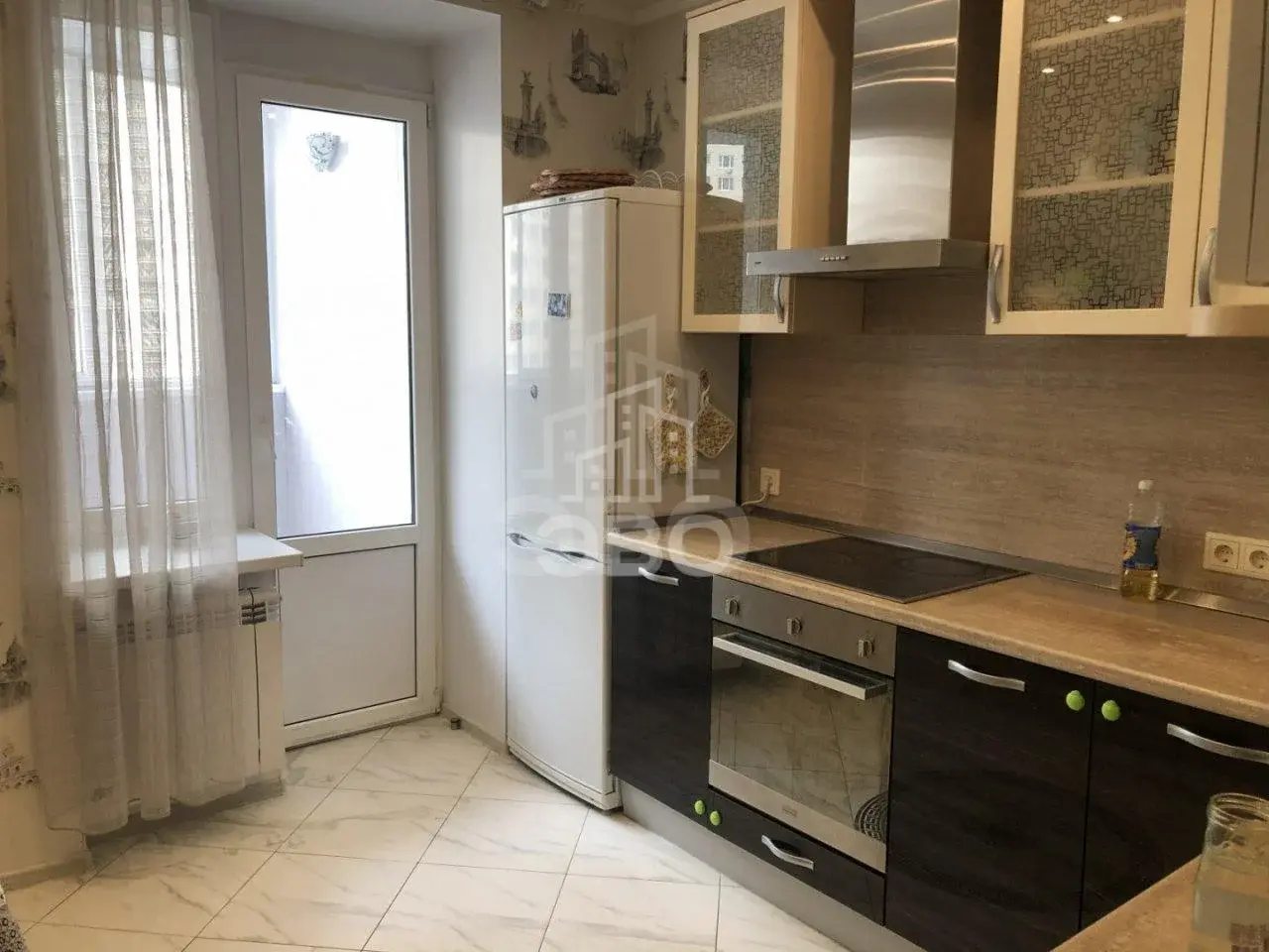трехкомнатная квартира в Санкт-Петербурге по адресу: Ворошилова ул., 27, к 2