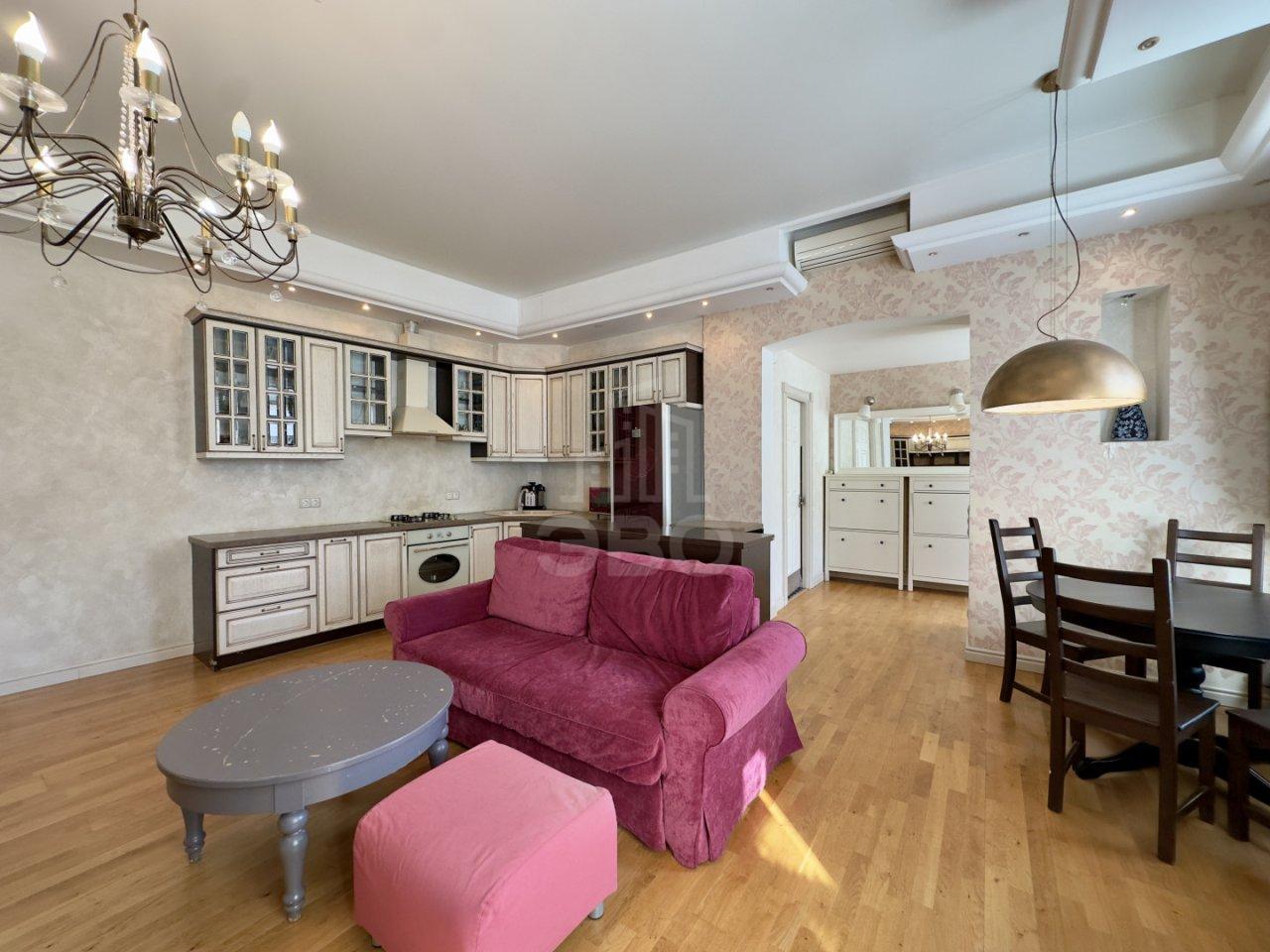 двухкомнатная квартира в Санкт-Петербурге по адресу: Загородный проспект, 4