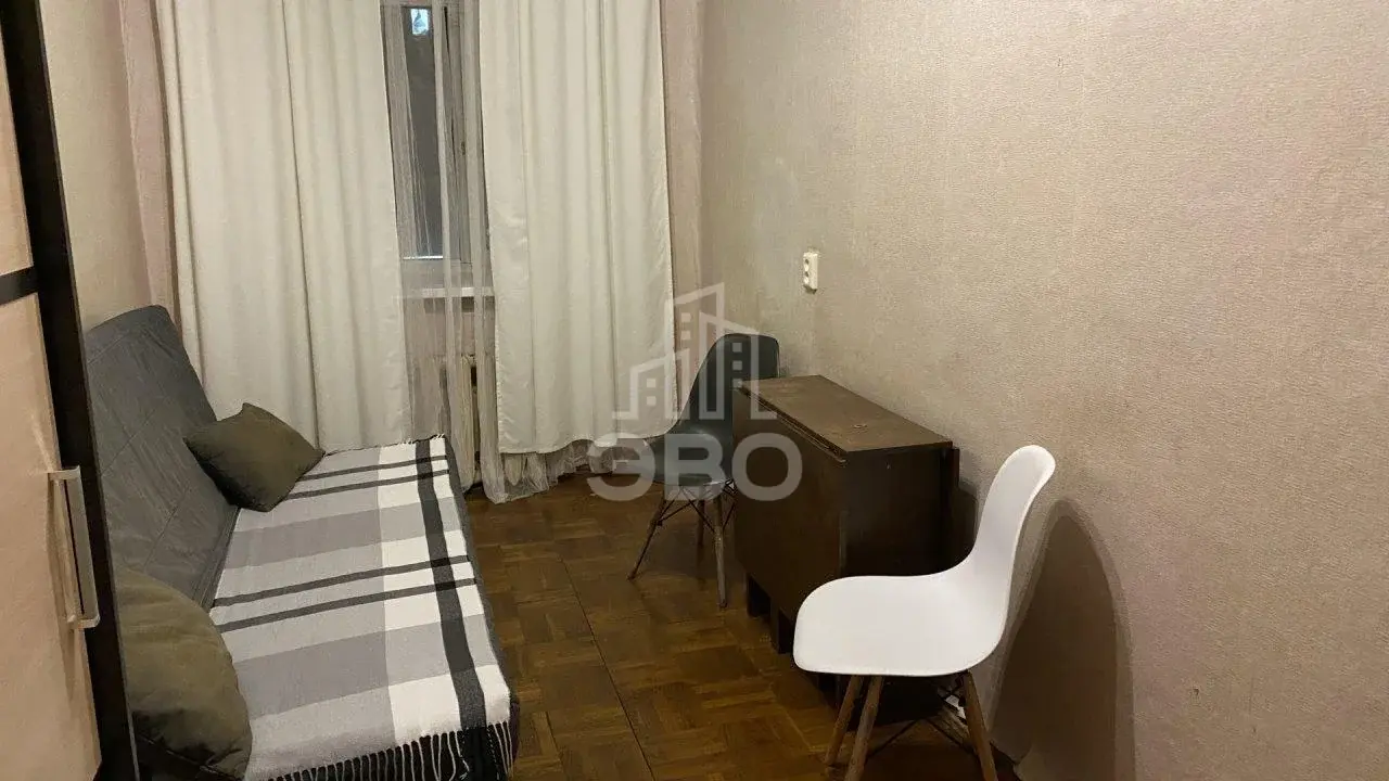 комната в Санкт-Петербурге по адресу: Старо-Петергофский проспект, 37