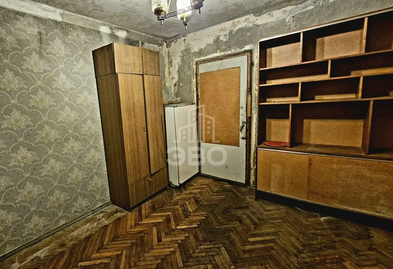 трехкомнатная квартира в Санкт-Петербурге по адресу: Софийская ул., 34, к 2