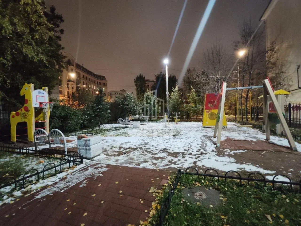 двухкомнатная квартира в Санкт-Петербурге по адресу: Мартынова наб., 12