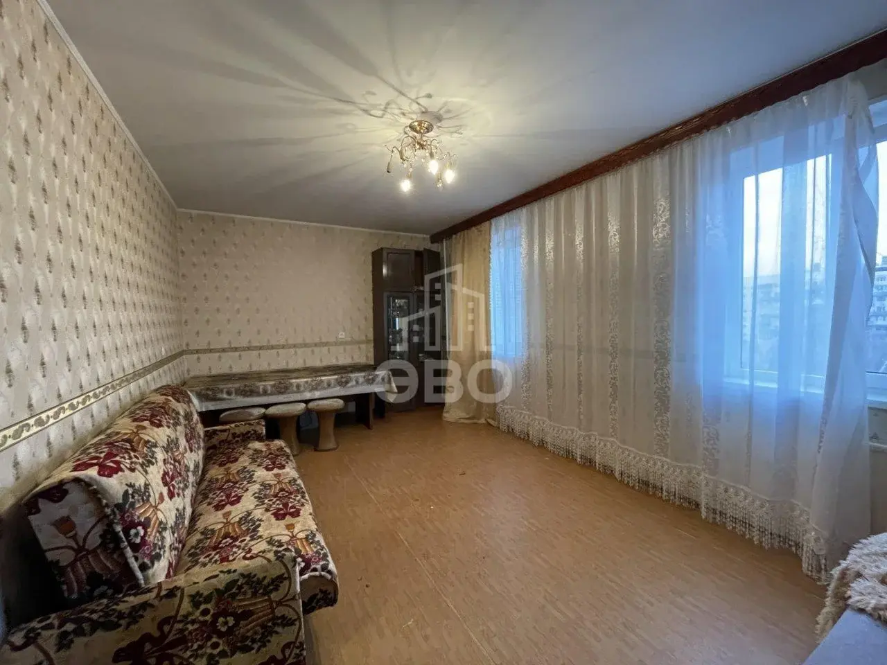 трехкомнатная квартира в Санкт-Петербурге по адресу: Караваевская ул., 22