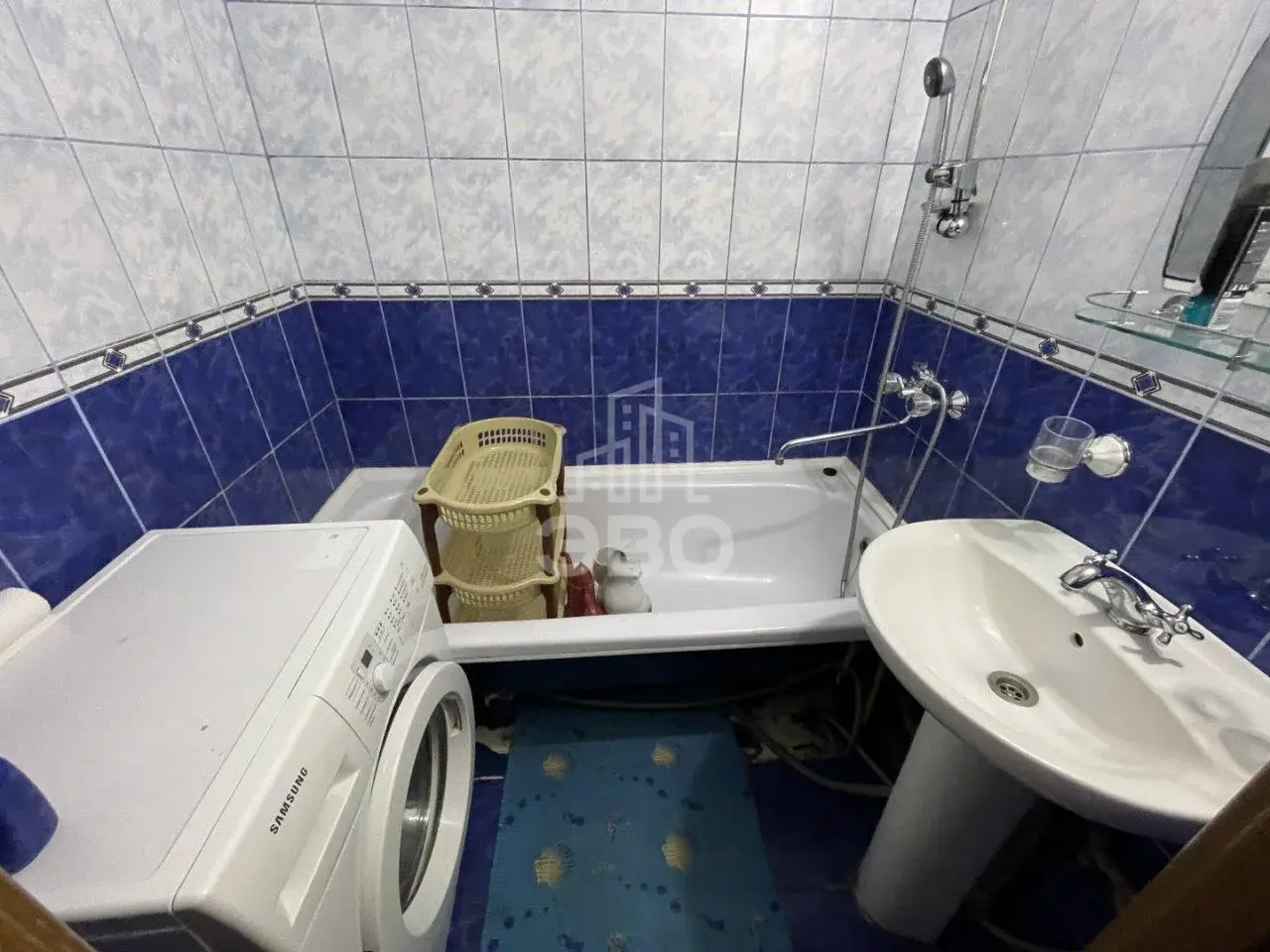 трехкомнатная квартира в Санкт-Петербурге по адресу: Караваевская ул., 22