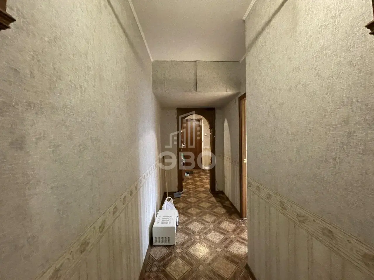 трехкомнатная квартира в Санкт-Петербурге по адресу: Караваевская ул., 22