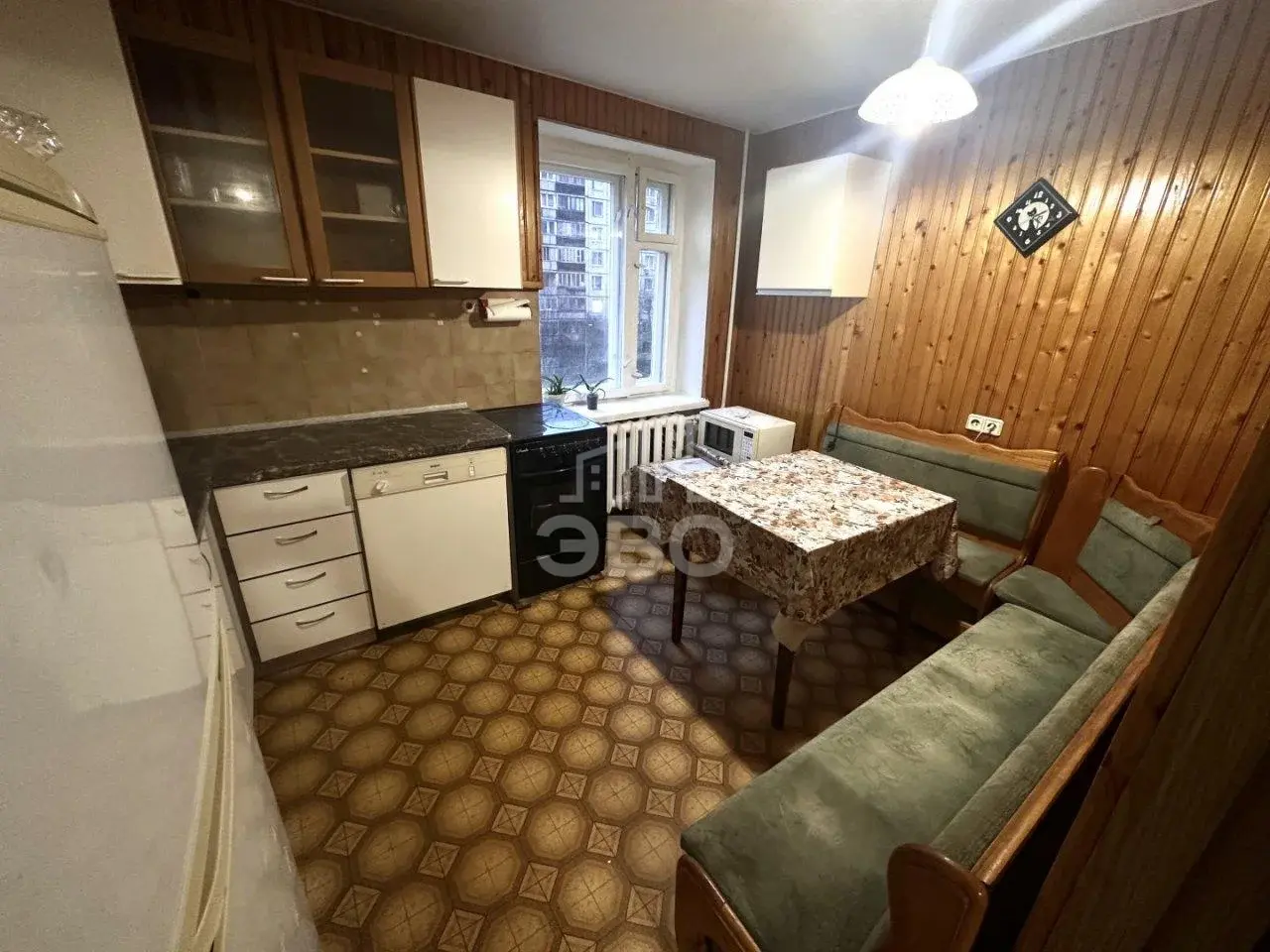 трехкомнатная квартира в Санкт-Петербурге по адресу: Просвещения проспект, 46, к 1