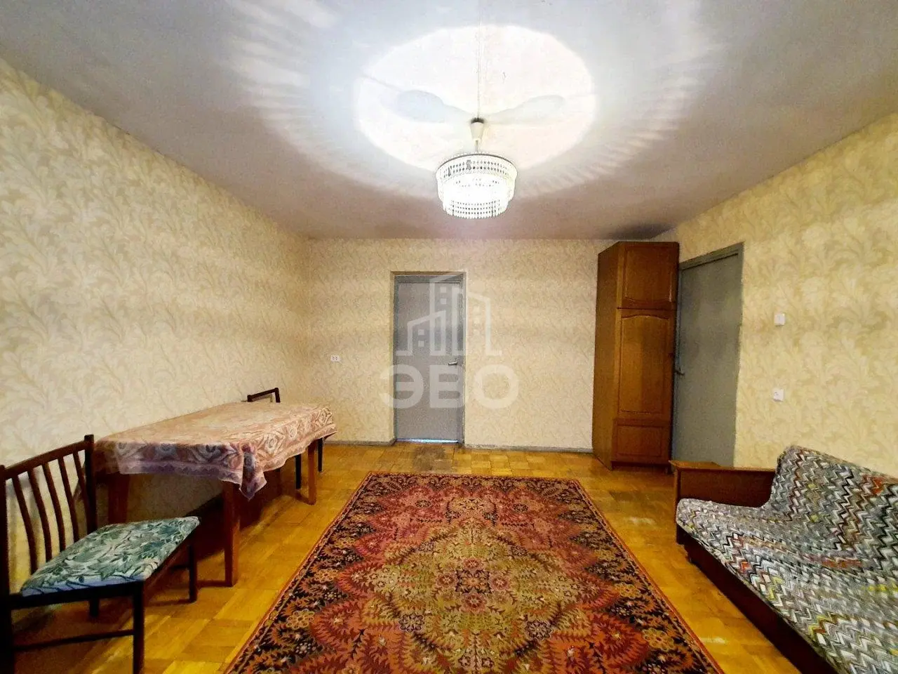 трехкомнатная квартира в Санкт-Петербурге по адресу: Олеко Дундича ул., 25, к 2