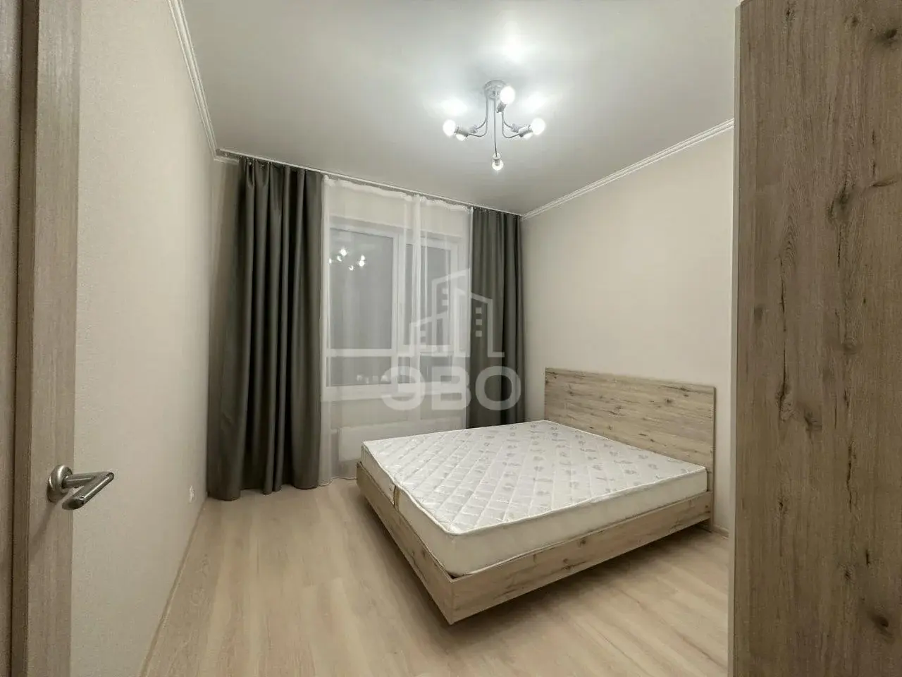 однокомнатная квартира в Санкт-Петербурге по адресу: Авиаконструкторов проспект, 63, строение 1