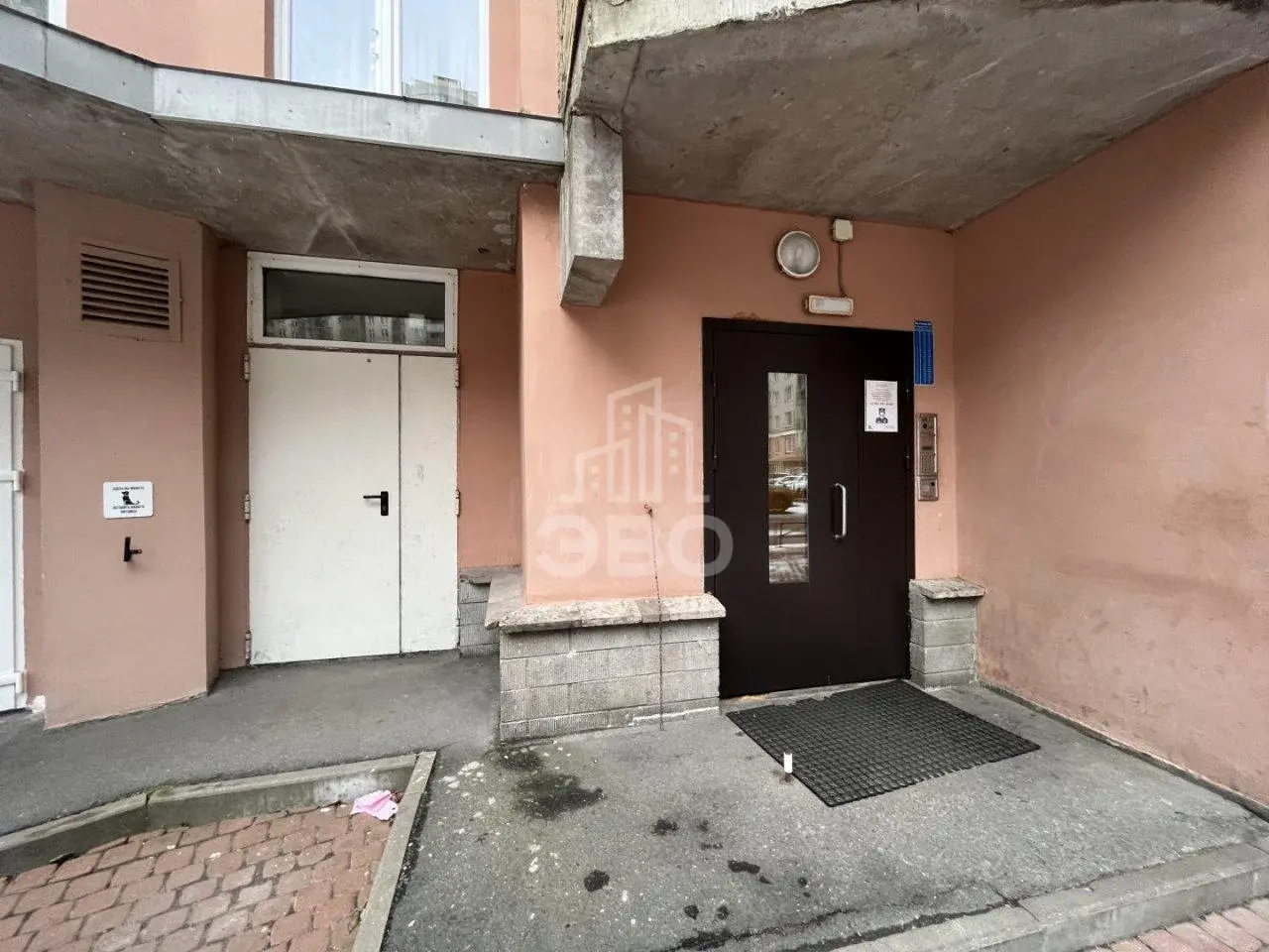трехкомнатная квартира в Санкт-Петербурге по адресу: Просвещения проспект, 99