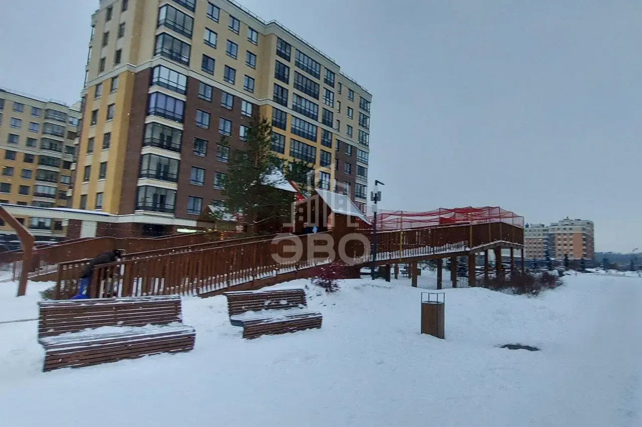 трехкомнатная квартира в Санкт-Петербурге по адресу: Невская ул., 6