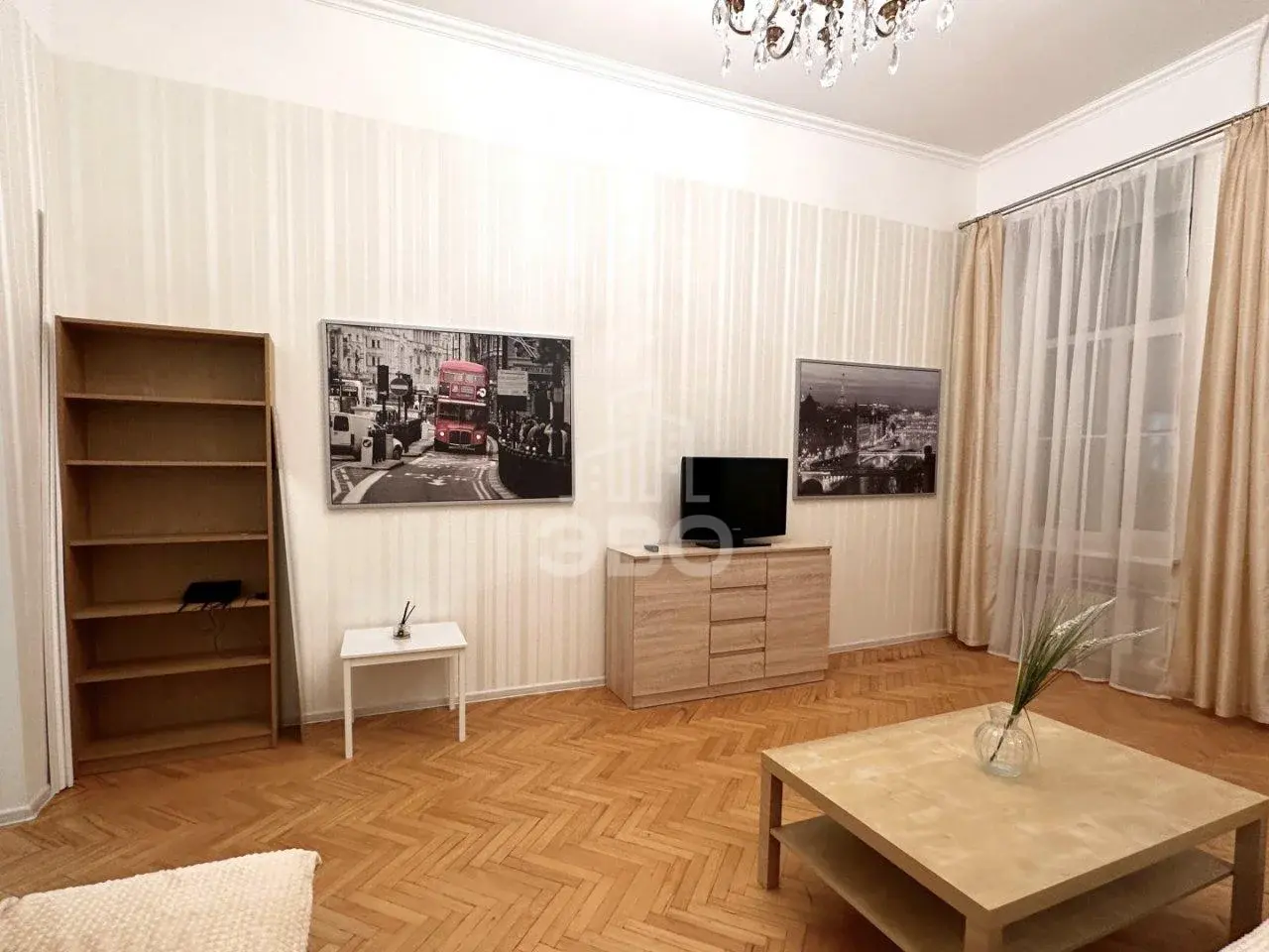 трехкомнатная квартира в Санкт-Петербурге по адресу: Моховая ул., 22