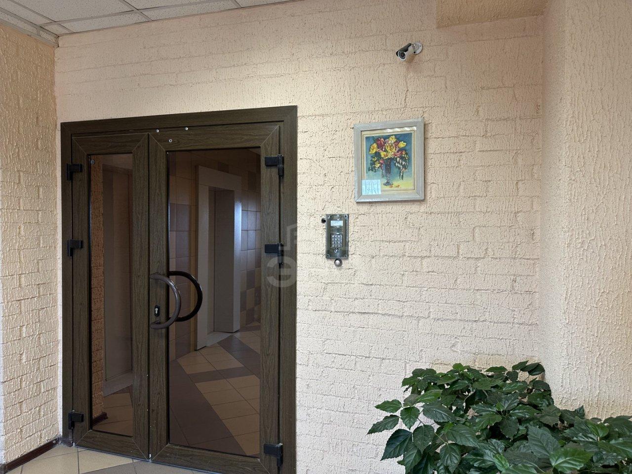 четырехкомнатная квартира в Санкт-Петербурге по адресу: Пражская ул., 44