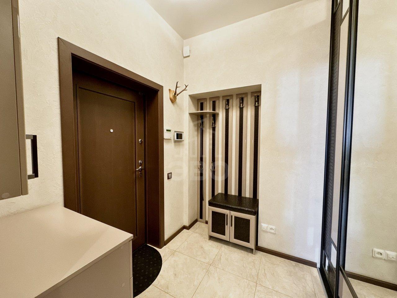 четырехкомнатная квартира в Санкт-Петербурге по адресу: Пражская ул., 44