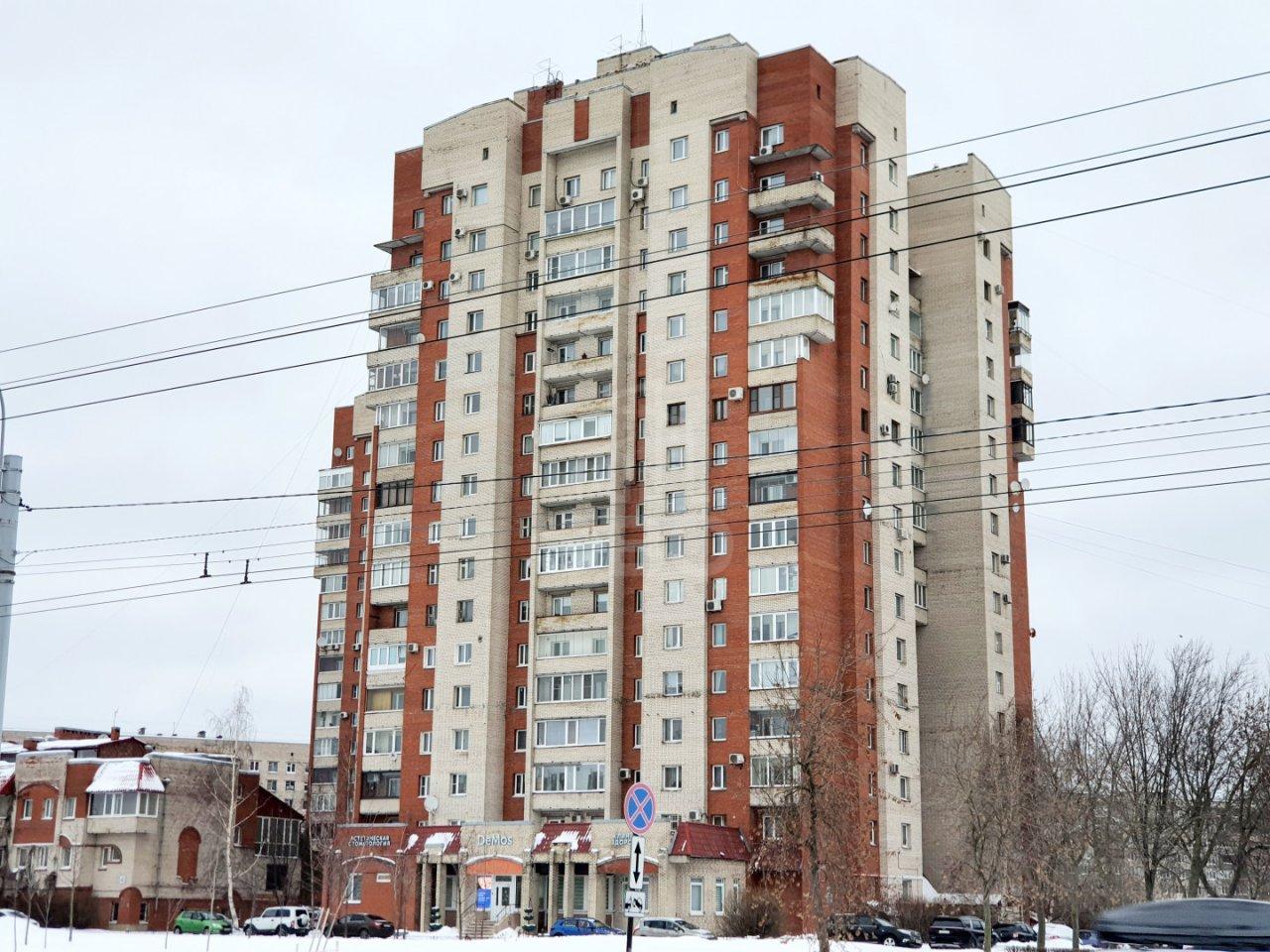 четырехкомнатная квартира в Санкт-Петербурге по адресу: Пражская ул., 44