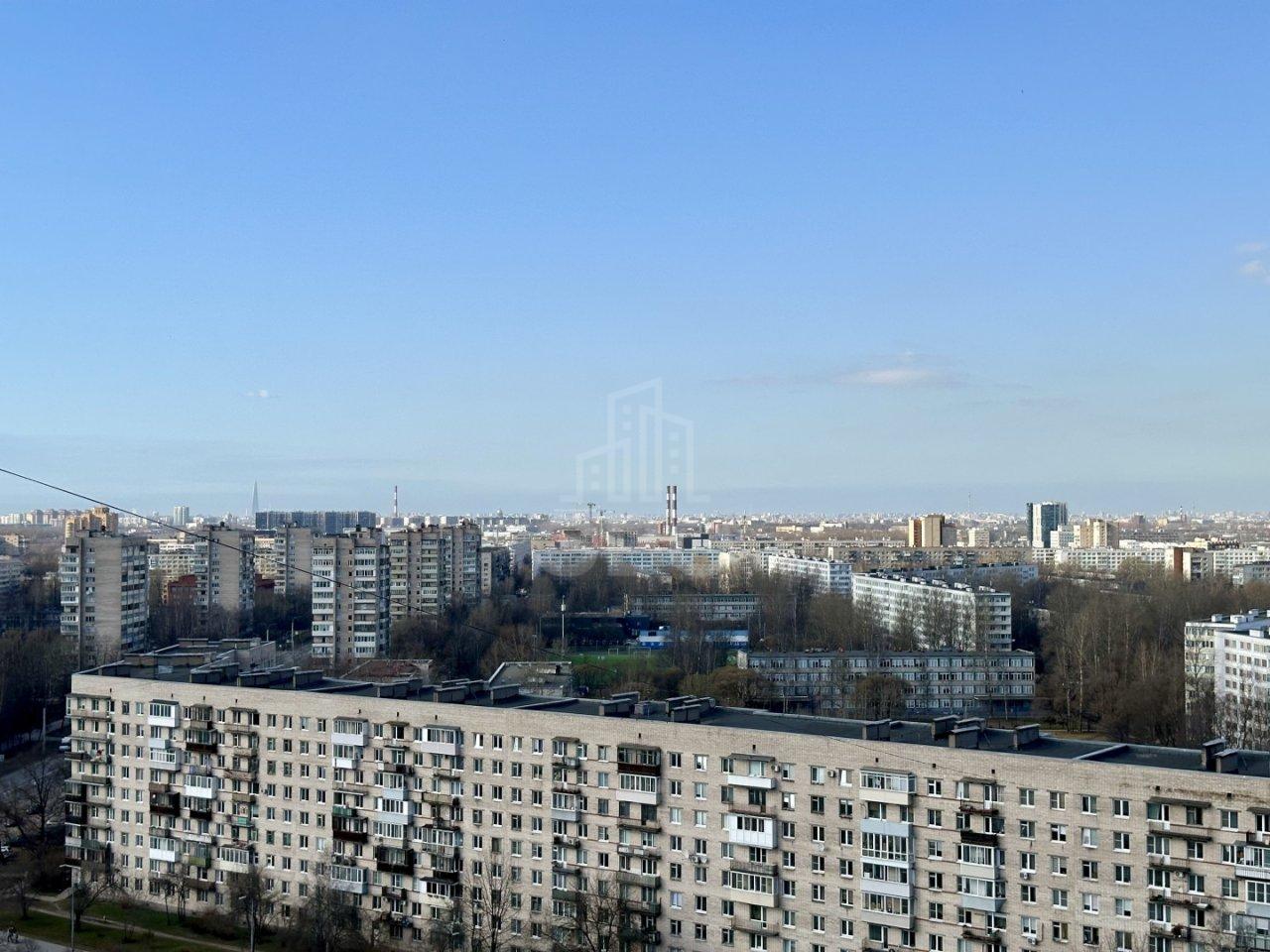 четырехкомнатная квартира в Санкт-Петербурге по адресу: Пражская ул., 44