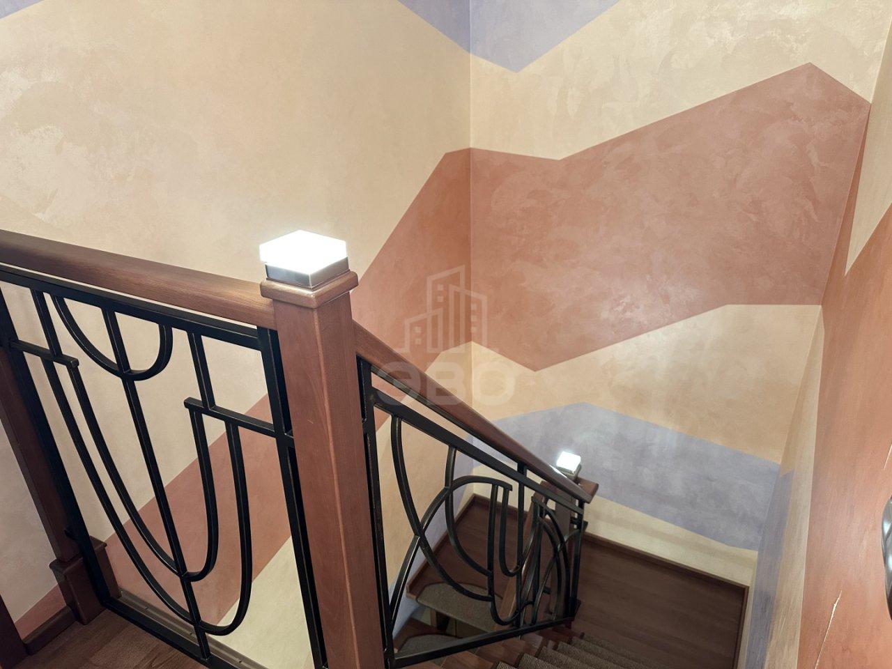 четырехкомнатная квартира в Санкт-Петербурге по адресу: Пражская ул., 44