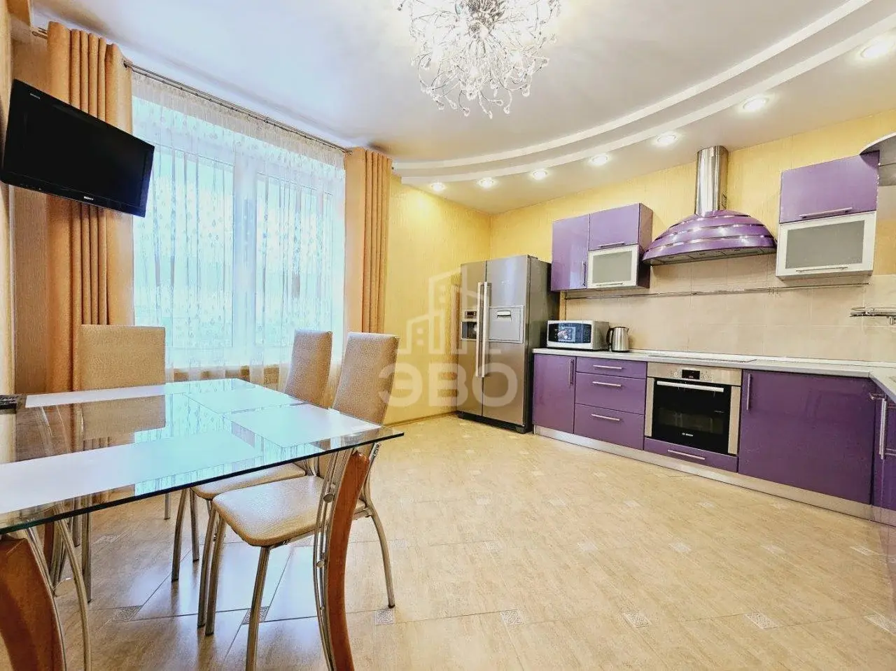 трехкомнатная квартира в Санкт-Петербурге по адресу: Коллонтай ул., 31, к 2